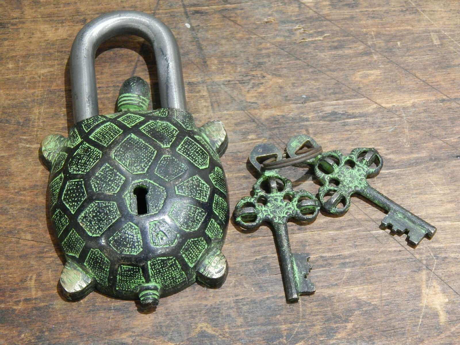 Tortoise / Turtle Brass Padlock Lock decroative fully working Verdigris