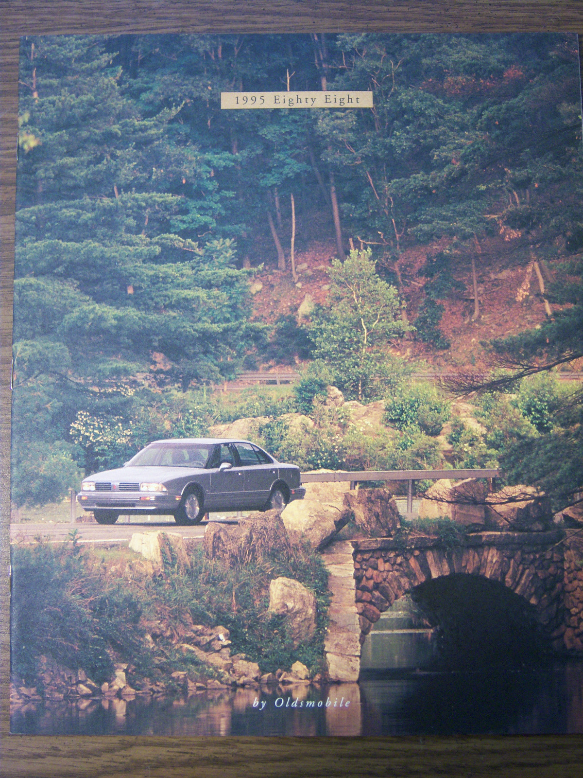 MINT 1995 OLDSMOBILE OLDS EIGHTY EIGHT 88 DEALER SALES BROCHURE #571 MINT 1995 OLDSMOBILE OLDS EIGHTY EIGHT 88 DEALER SALES BROCHURE #571