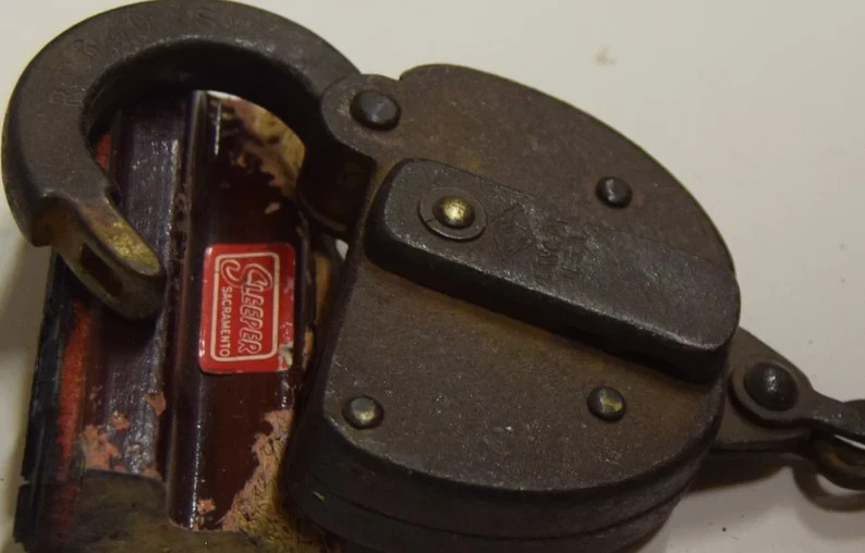 Vintage Obsolete Reading RR Padlock Marked:  RDG CO