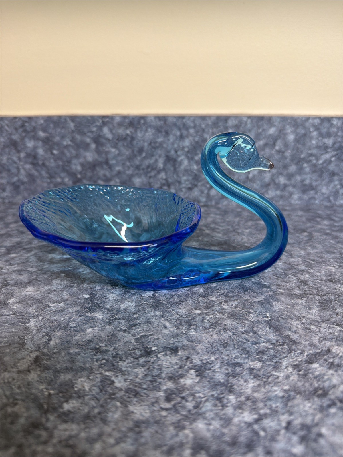 Vintage Rainbow GLASS SWAN Blue Color Handblown Dish Small Piece missing