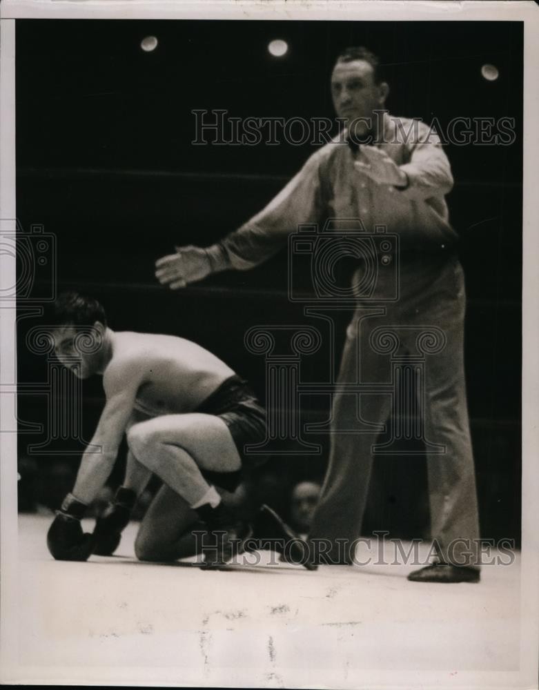 1936 Press Photo Dave Crowley downed by Mike Belloise at NYC bout - nes37608 1936 Press Photo Dave Crowley downed by Mike Belloise at NYC bout - nes37608