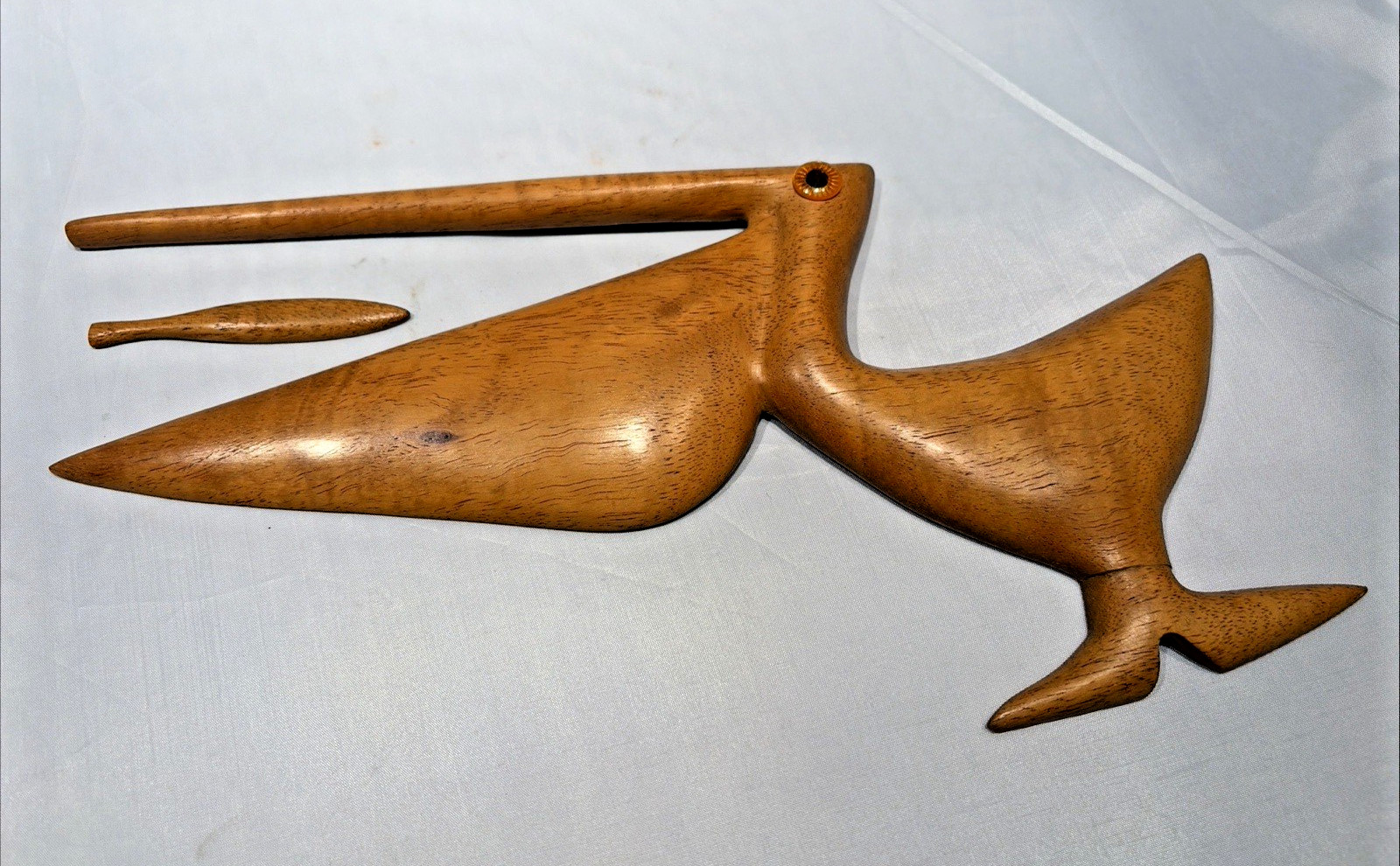 Vintage 1960's Taverneau Wood Pelican Wall Hanging w/Fish in Mouth - Very Rare