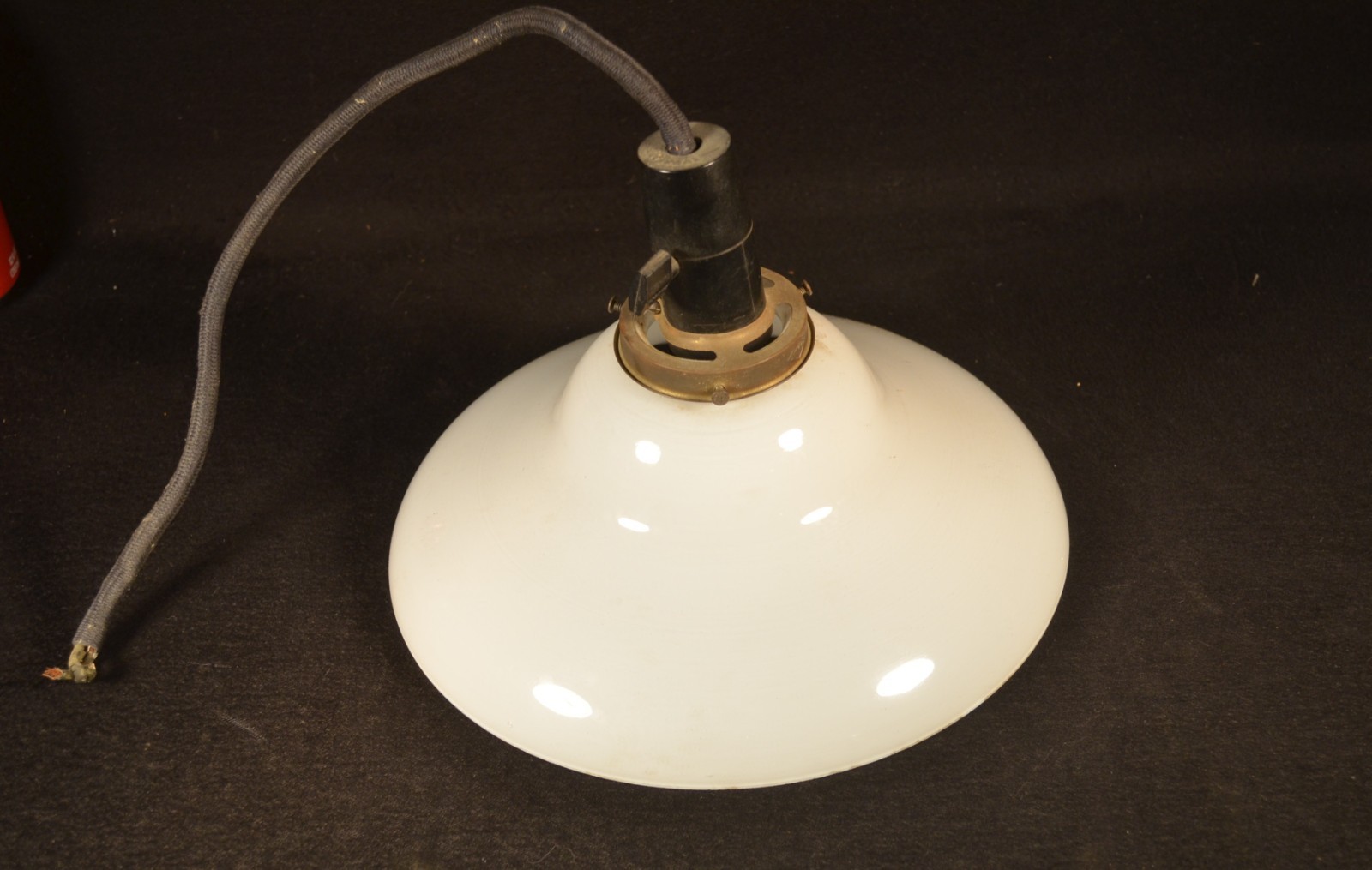 JAPANESE VINTAGE C.1920'S HAND BLOWN PENDANT GLASS CEILING LAMP LIGHT JAPANESE VINTAGE C.1920'S HAND BLOWN PENDANT GLASS CEILING LAMP LIGHT