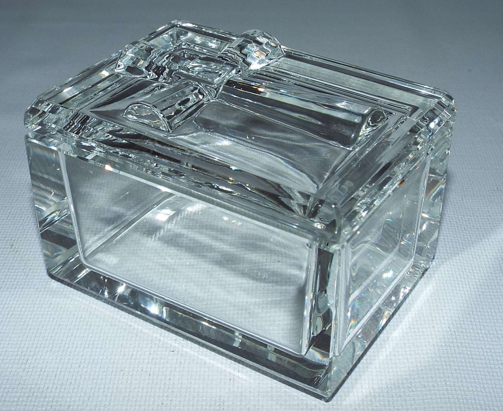 Oleg Cassini Signed Crystal Glass Religious Trinket Box Cross Lid Heavy Thick