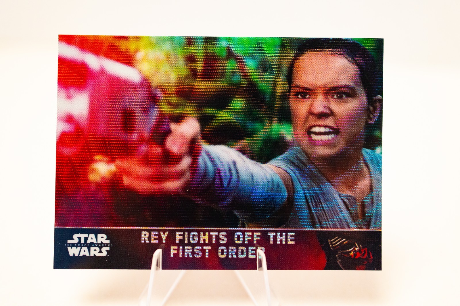 🔥2016 Topps Chrome Star Wars Rey Fights Off First Order Refractor #64🔥