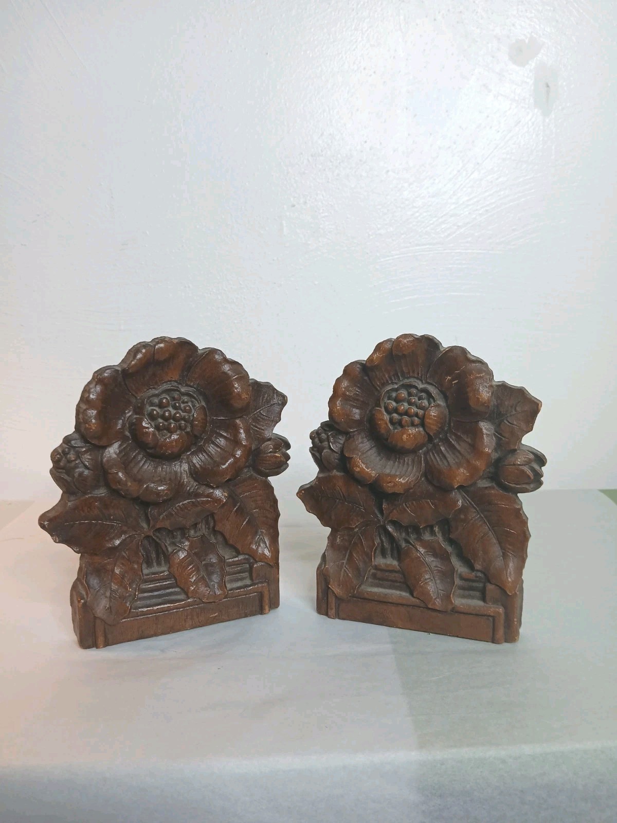 SYROCO Mid Century Faux Wood Floral Bookend PAIR MCM Vintage Magnolia Mcm Book SYROCO Mid Century Faux Wood Floral Bookend PAIR MCM Vintage Magnolia Mcm Book