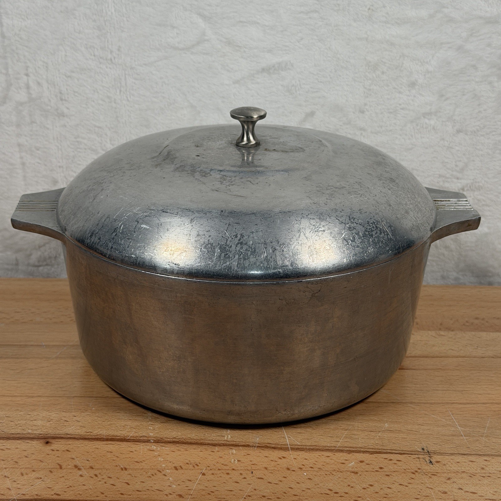 Magnalite Classic 4248 Round Dutch Oven Roaster With Lid 5 Qt Aluminum Vintage Magnalite Classic 4248 Round Dutch Oven Roaster With Lid 5 Qt Aluminum Vintage