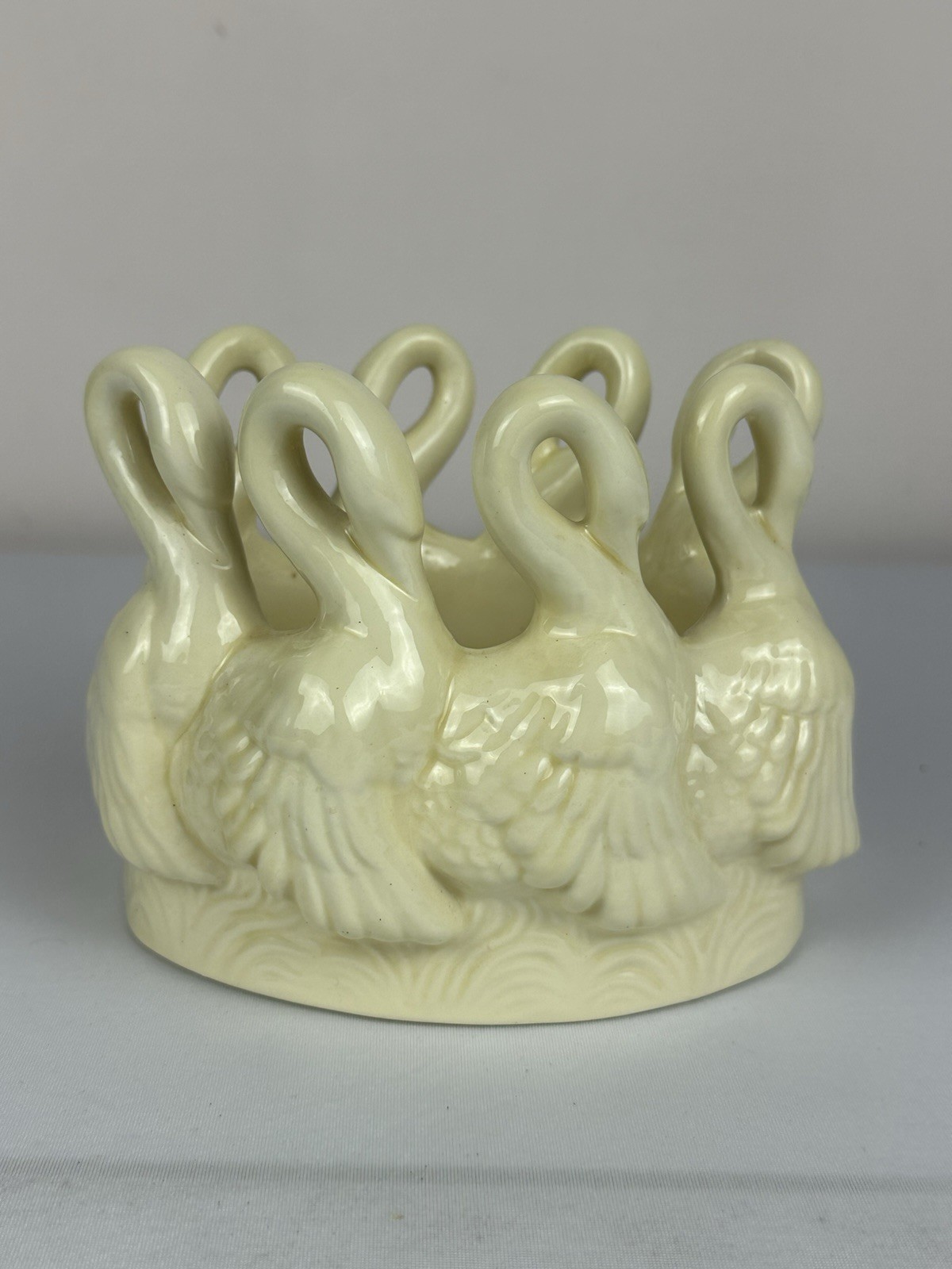 Vintage Ducks Gaggle Of Geese In A Ring Circle Ceramic Vase Planter
