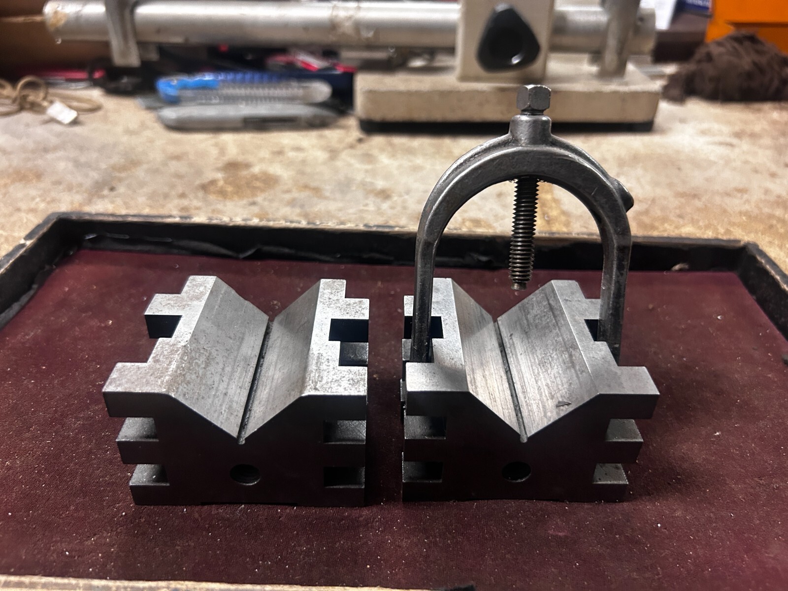 MACHINIST BkCs TOOL LATHE MILL Machinist 2 Starrett 568 V Blocks and One Clamp MACHINIST BkCs TOOL LATHE MILL Machinist 2 Starrett 568 V Blocks and One Clamp
