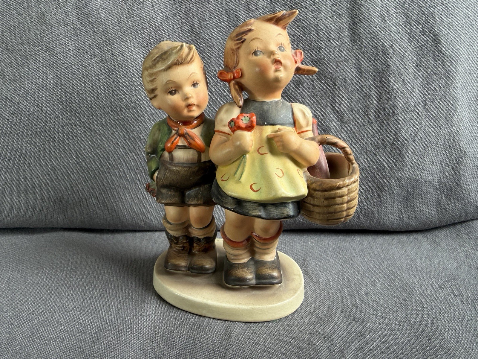 Vintage Goebel MI Hummel Figurine To Market 49/0 Boy Girl TMK-3 1960s 5.5\