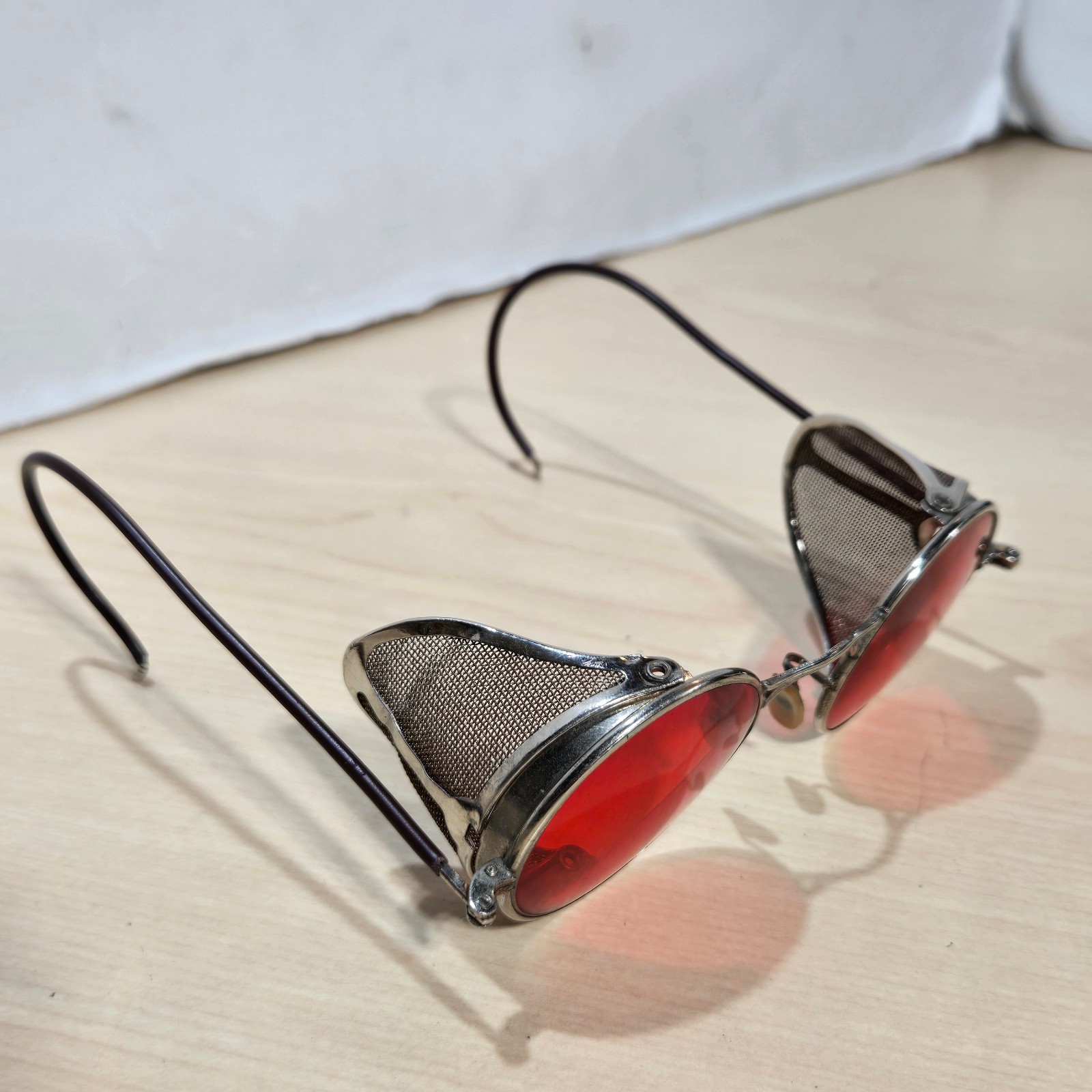 WELSH Safety Goggles WWII Sunglasses Red Lenses Metal Mesh Sides Steampunk VTG