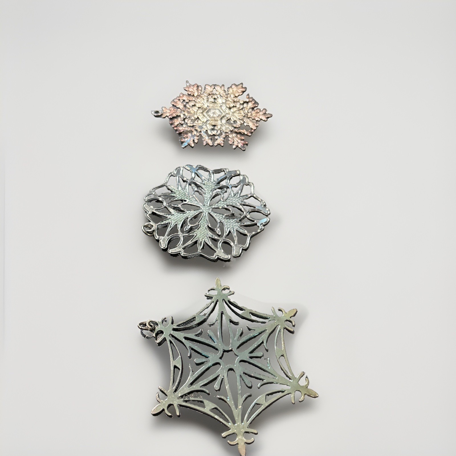 3 Vtg. MMA Metropolitan Museum of Art Silver Tone 2001-02-06 Snowflake Ornament