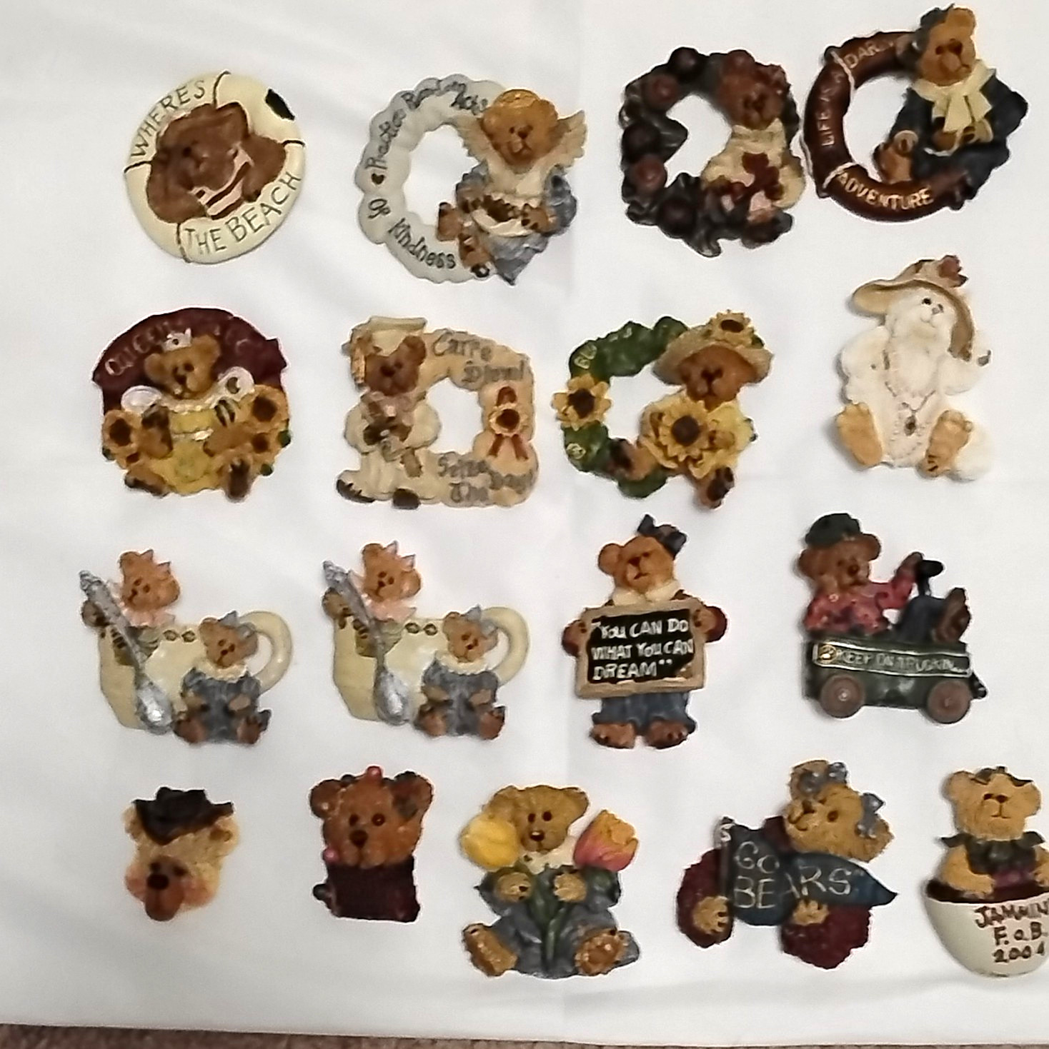 Boyds Bears collection of 17 Ceramic pins