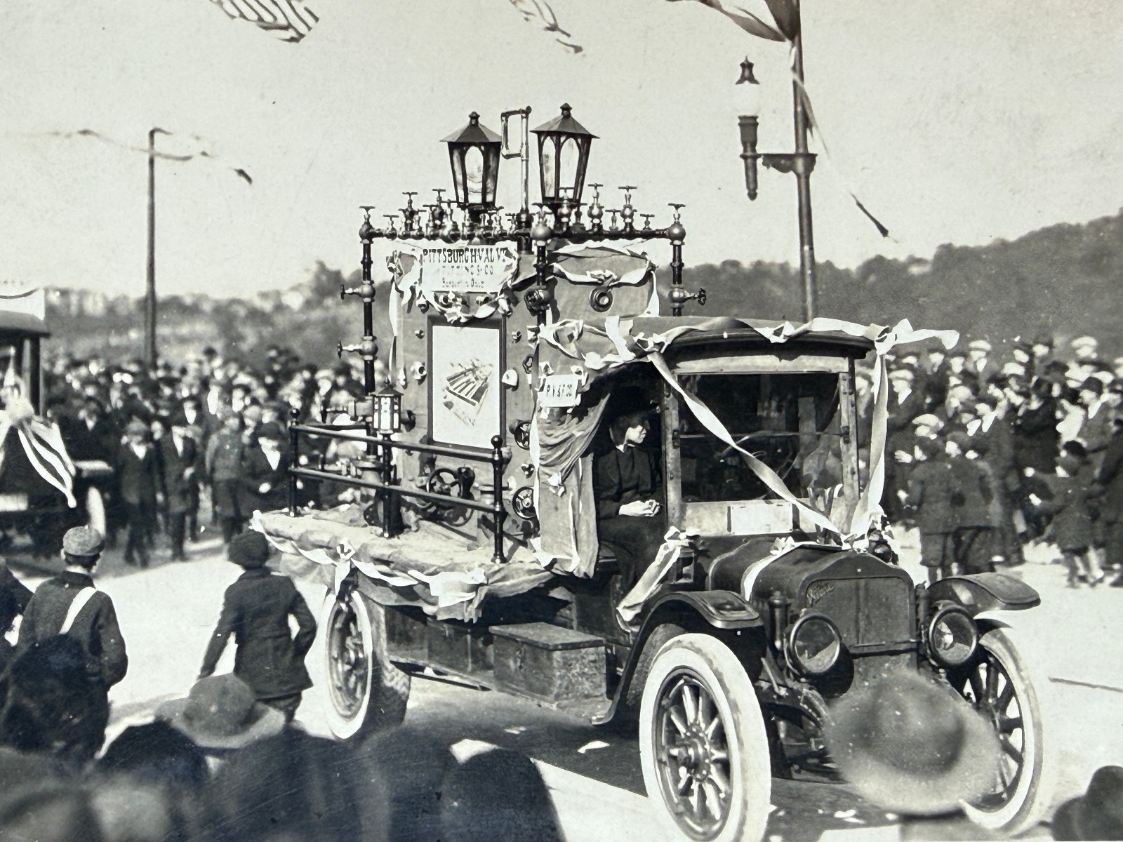 Pittsburgh Valve & Fittings Co. Barberton, OH Parade Float 1920s Snapshot Photo