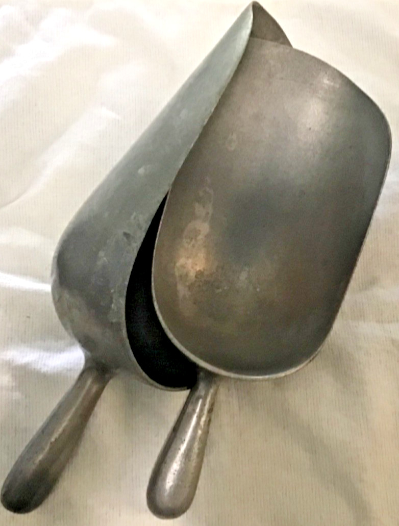 OOAK~Old Antique Vintage Wagner Ware Aluminum#1&2 Farm Scoop Set Kitchen Utility