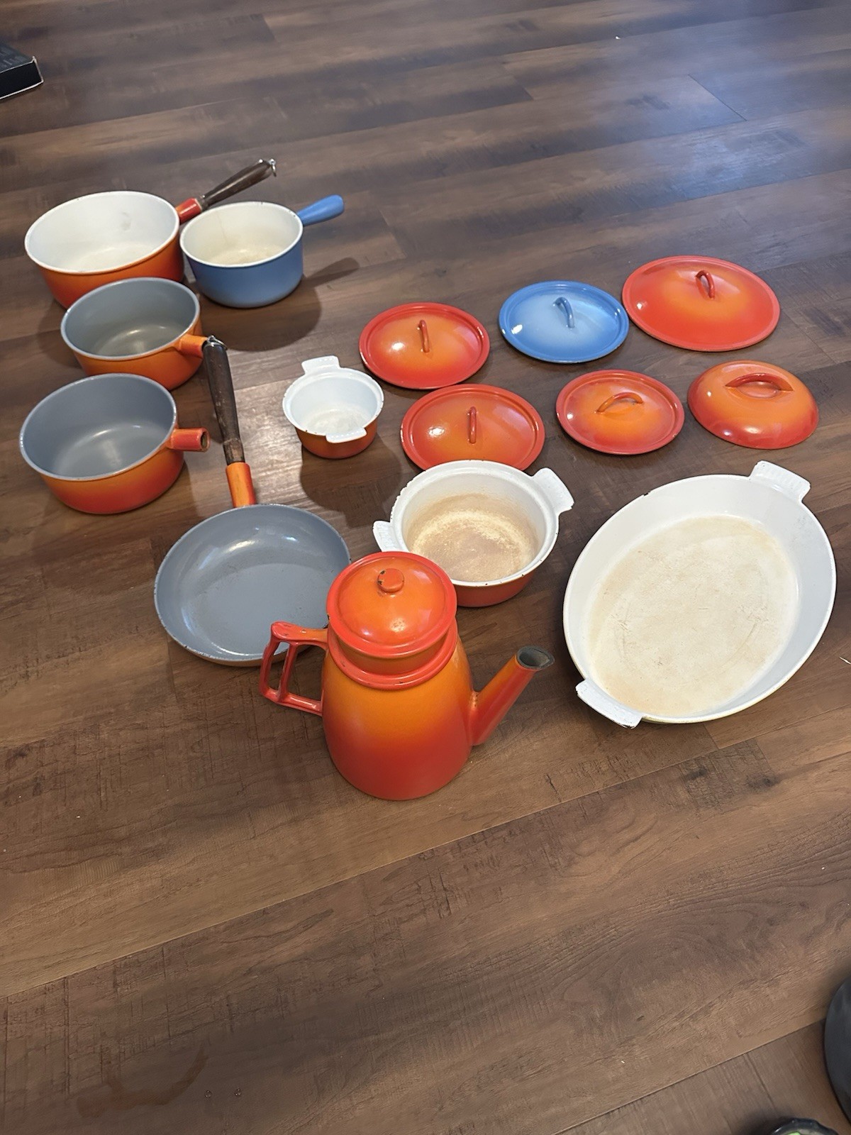 Vintage Descoware Belgium 15 Pc Cast Iron Cookware Lot Pots Pans Percolator