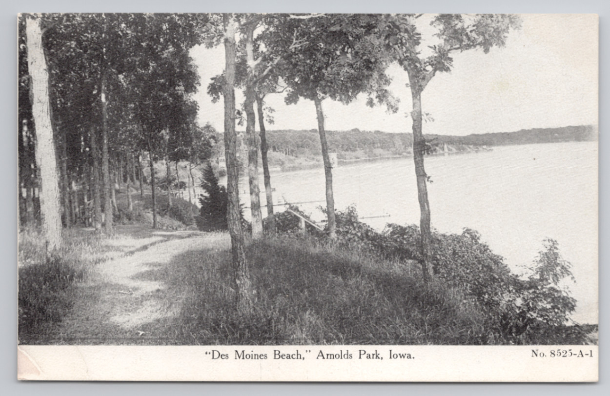 Des Moines Beach Arnolds Park, Iowa Antique Postcard
