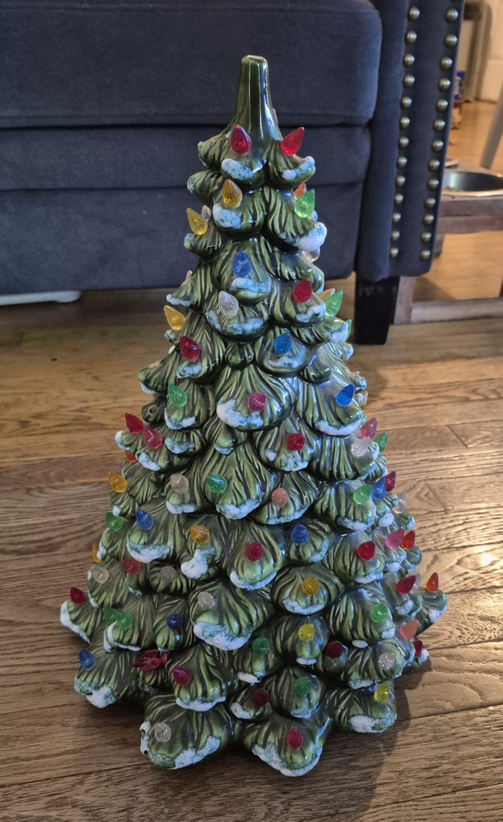 RARE VTG Large Opalescent White Ceramic Atlantic Mold Christmas Tree 20” No Base