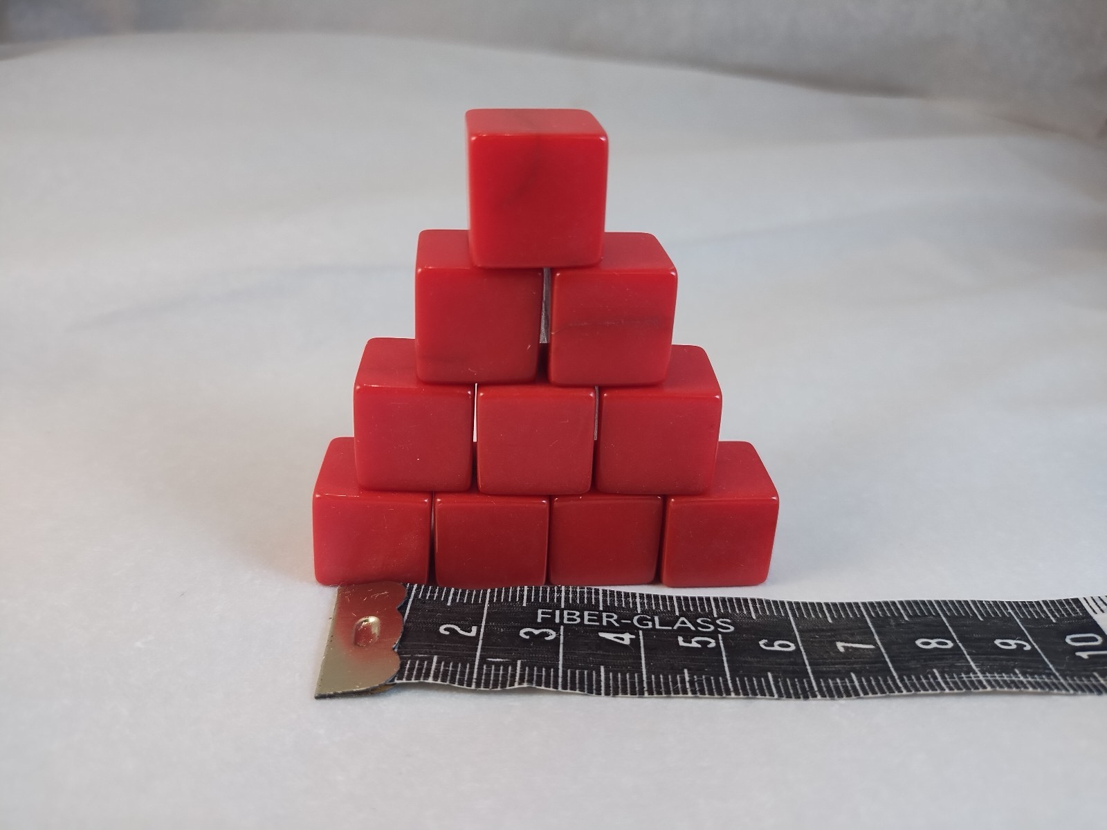 CATALIN 10 CUBES opaque Red 15mm square by Bakelite Vintage 44g CATALIN 10 CUBES opaque Red 15mm square by Bakelite Vintage 44g