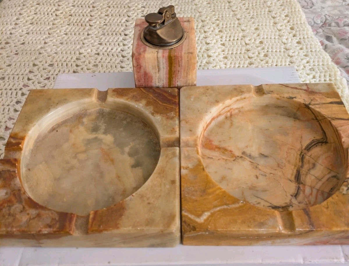 Vintage mid-century Modern Onyx Ashtray And Lighter Set Vintage mid-century Modern Onyx Ashtray And Lighter Set