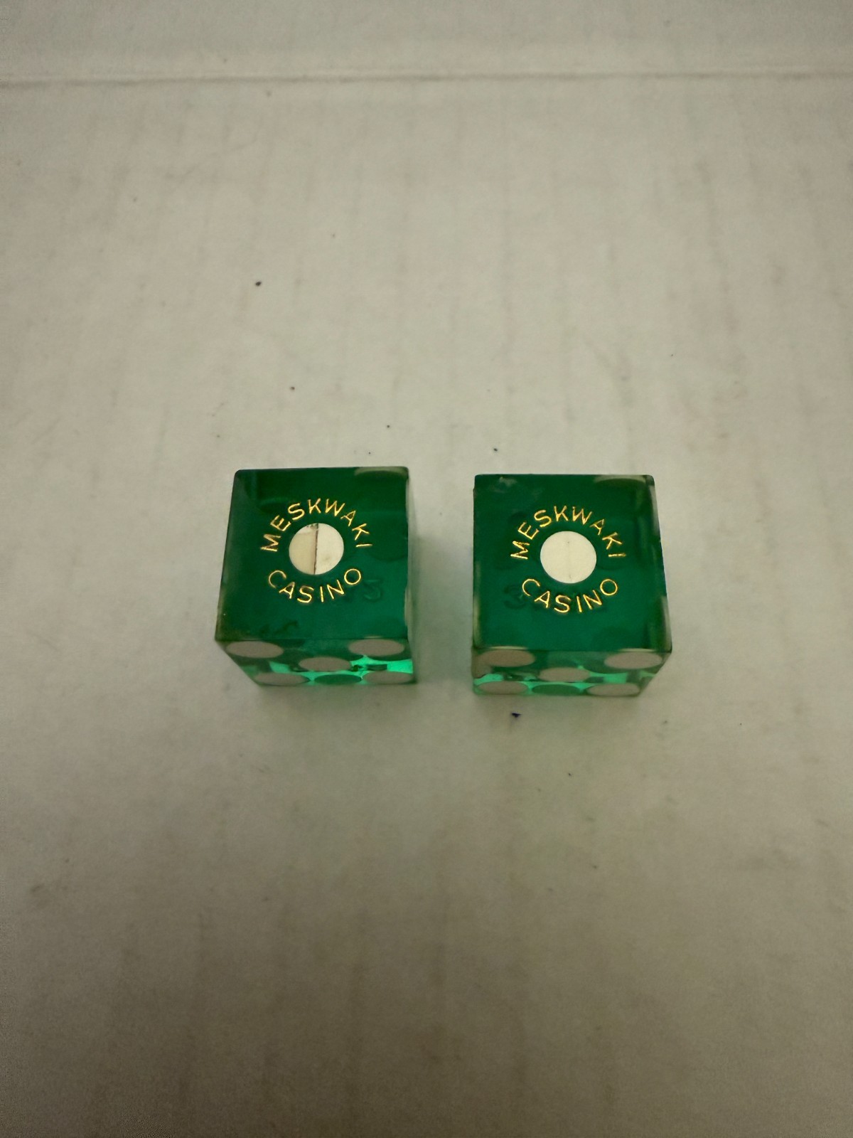 Vintage Meskwaki Casino Tama Iowa Green Lucite Dice