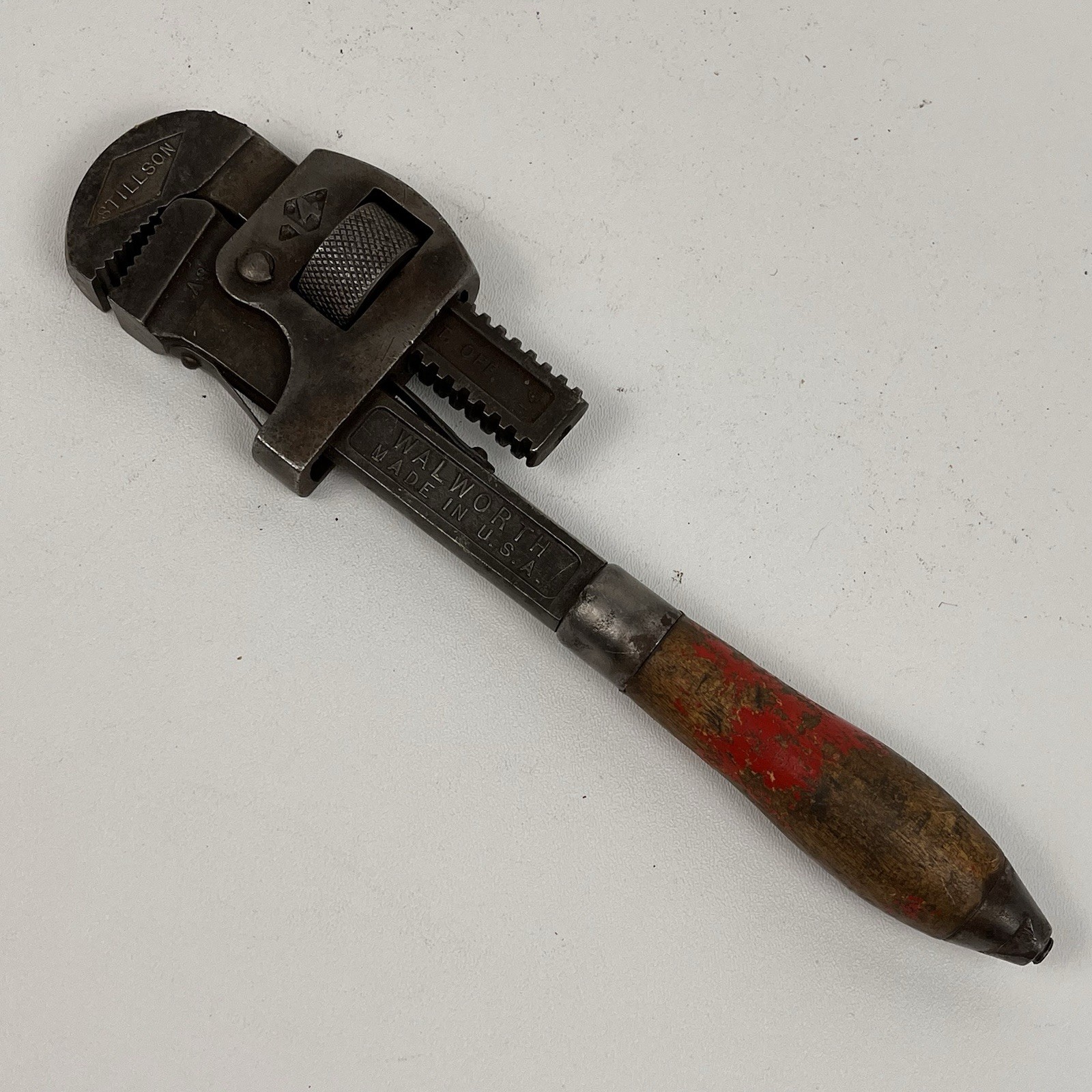 Vintage Walworth Stillson No 14 Pipe Wrench Red Wood Handle USA
