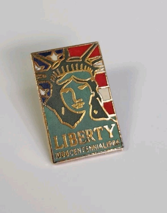 Statue of Liberty Centennial Souvenir Lapel Pin 1886-1986 Patriotic 