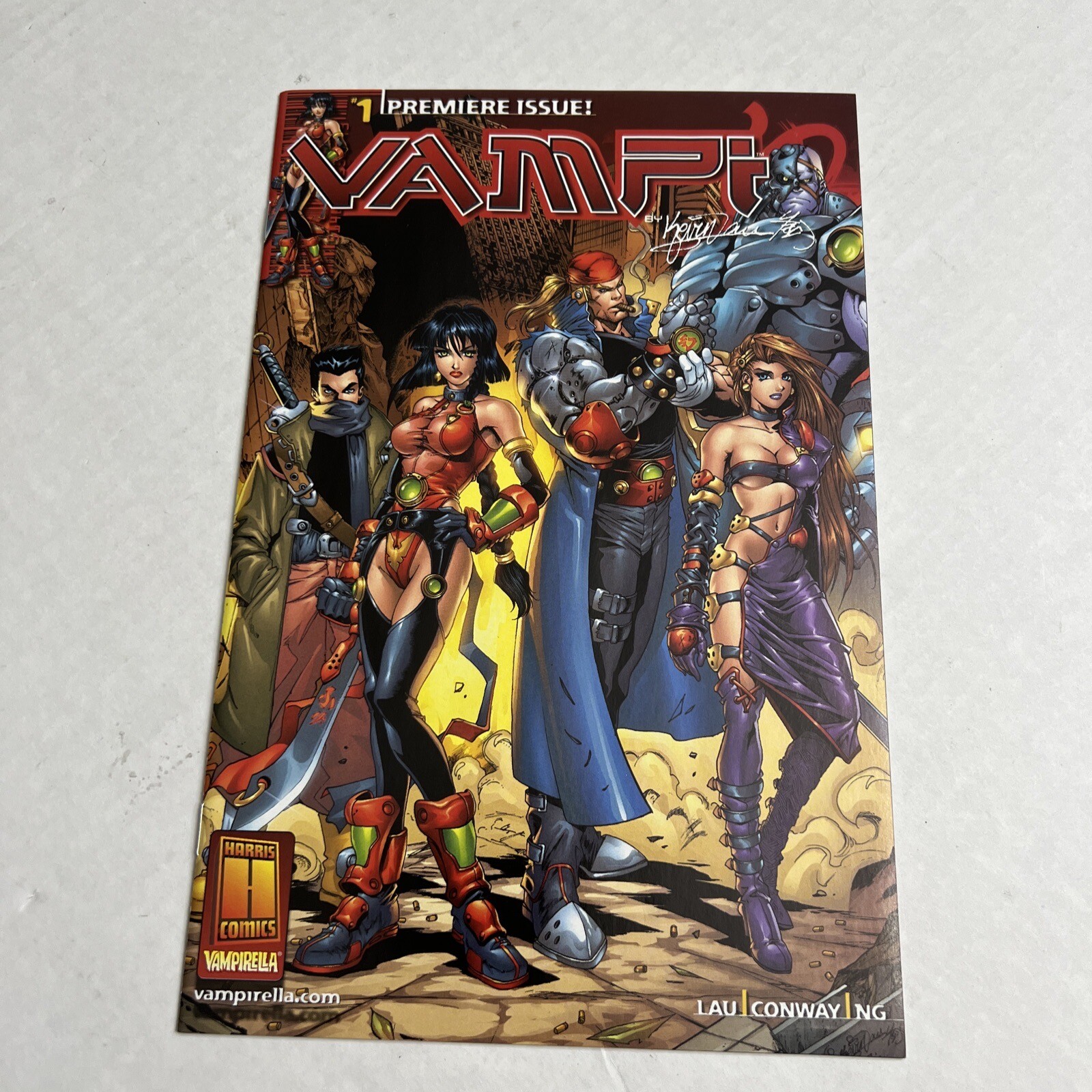 Vampi #1 Deluxe Edition Comic Lau Variant Cover - Limited Edition to 2,500 VF Vampi #1 Deluxe Edition Comic Lau Variant Cover - Limited Edition to 2,500 VF