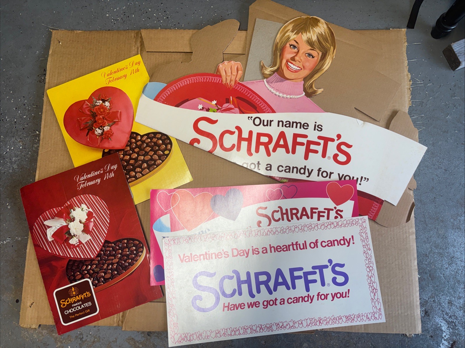 1960s NOS SEALED IN ORIGINAL BOX-SCHRAFFTS  Candies Store Display Kit Lg29”x36”