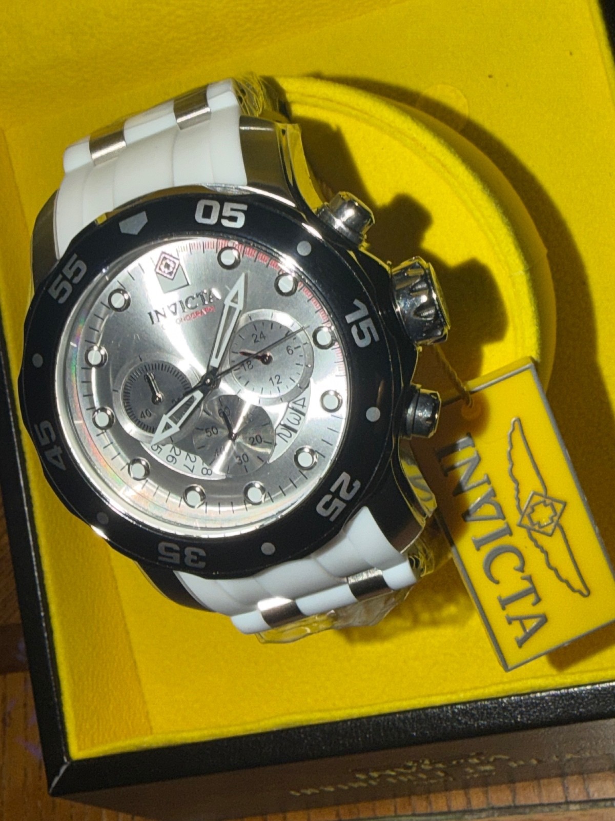 $329 INVICTA PRO DIVER SCUBA MENS WATCH 48mm - STEEL/WHITE $329 INVICTA PRO DIVER SCUBA MENS WATCH 48mm - STEEL/WHITE