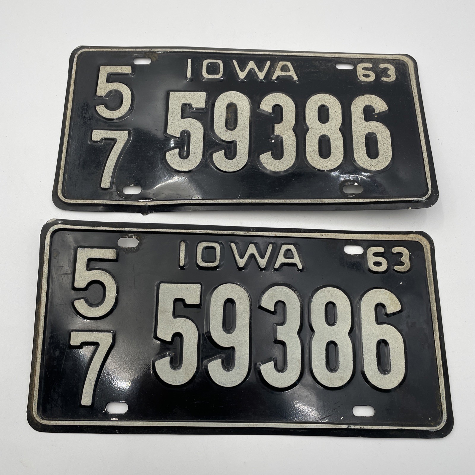 Iowa 1963 LINN COUNTY License Plate Matching PAIR # 57 59386 Set