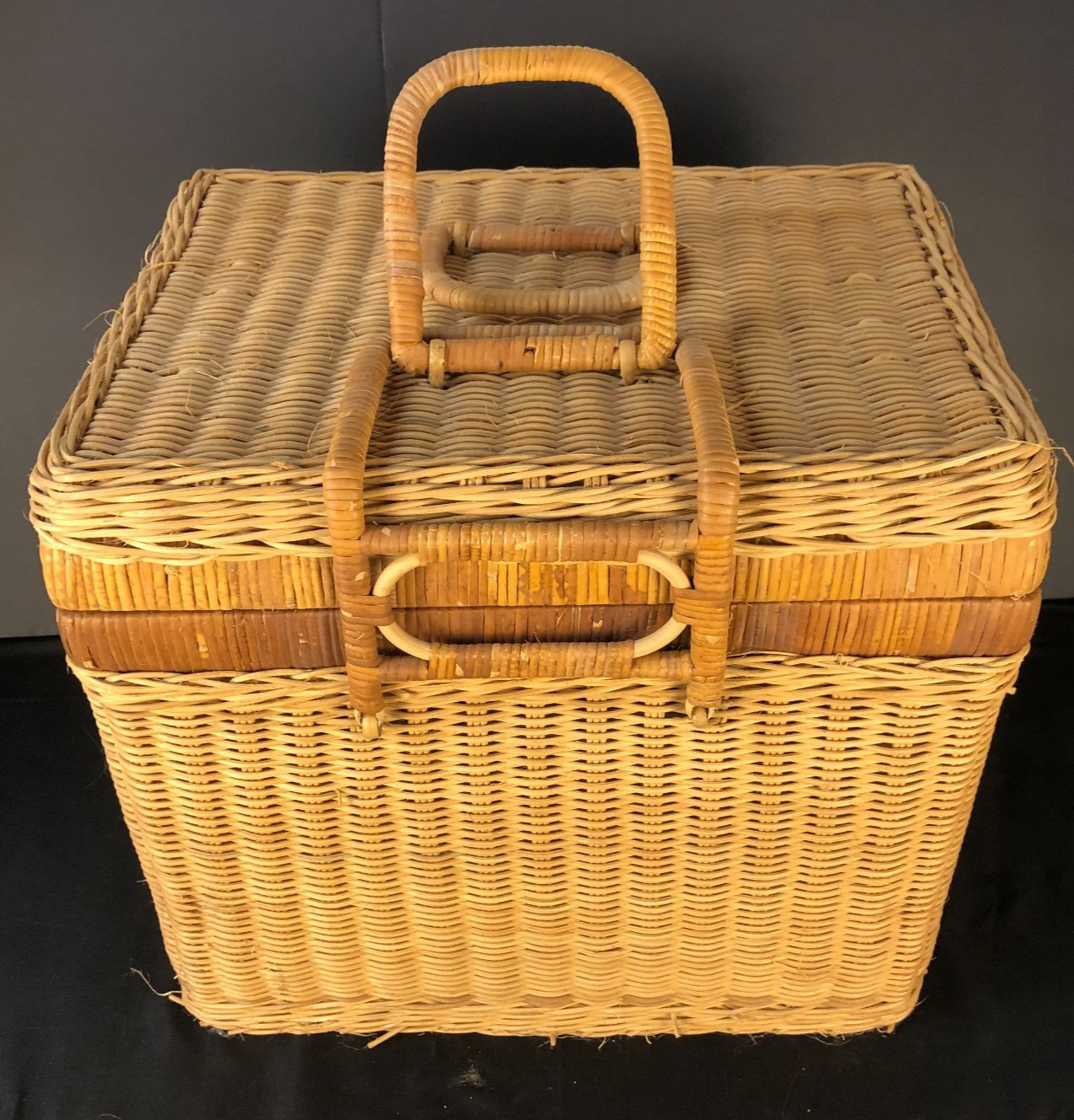 Vintage Wicker Woven Rattan Picnic Basket 16x15x12 Vintage Wicker Woven Rattan Picnic Basket 16x15x12