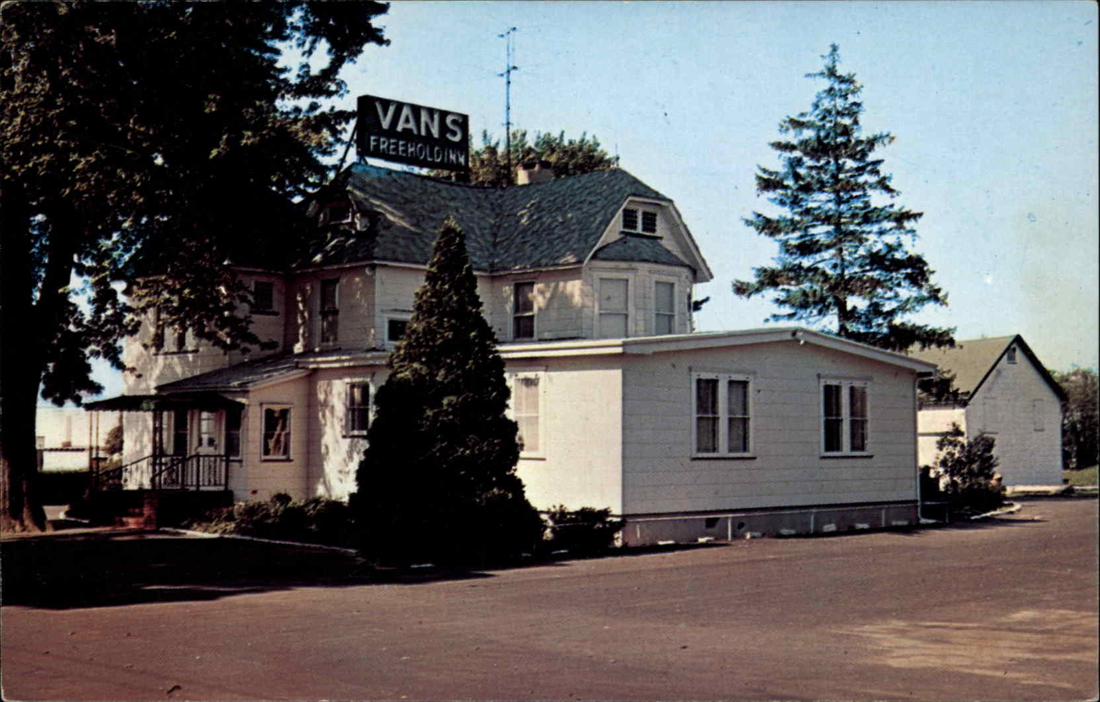 Freehold New Jersey NJ Vans Freehold Inn Hotel c1950s-60s Postcard