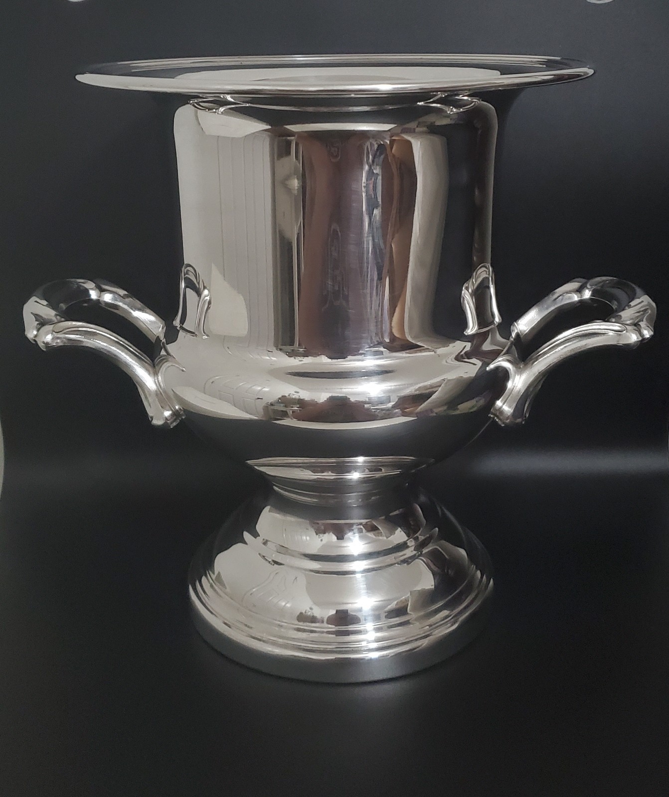 Oneida silver plate champagne wine chiller ice bucket