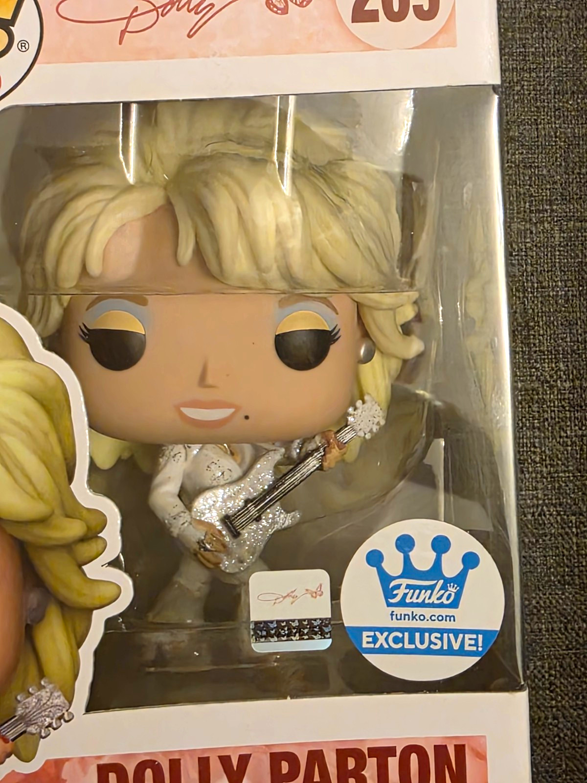 Funko Pop Rocks Dolly Parton #269 Funko Shop Exclusive Vinyl Figure