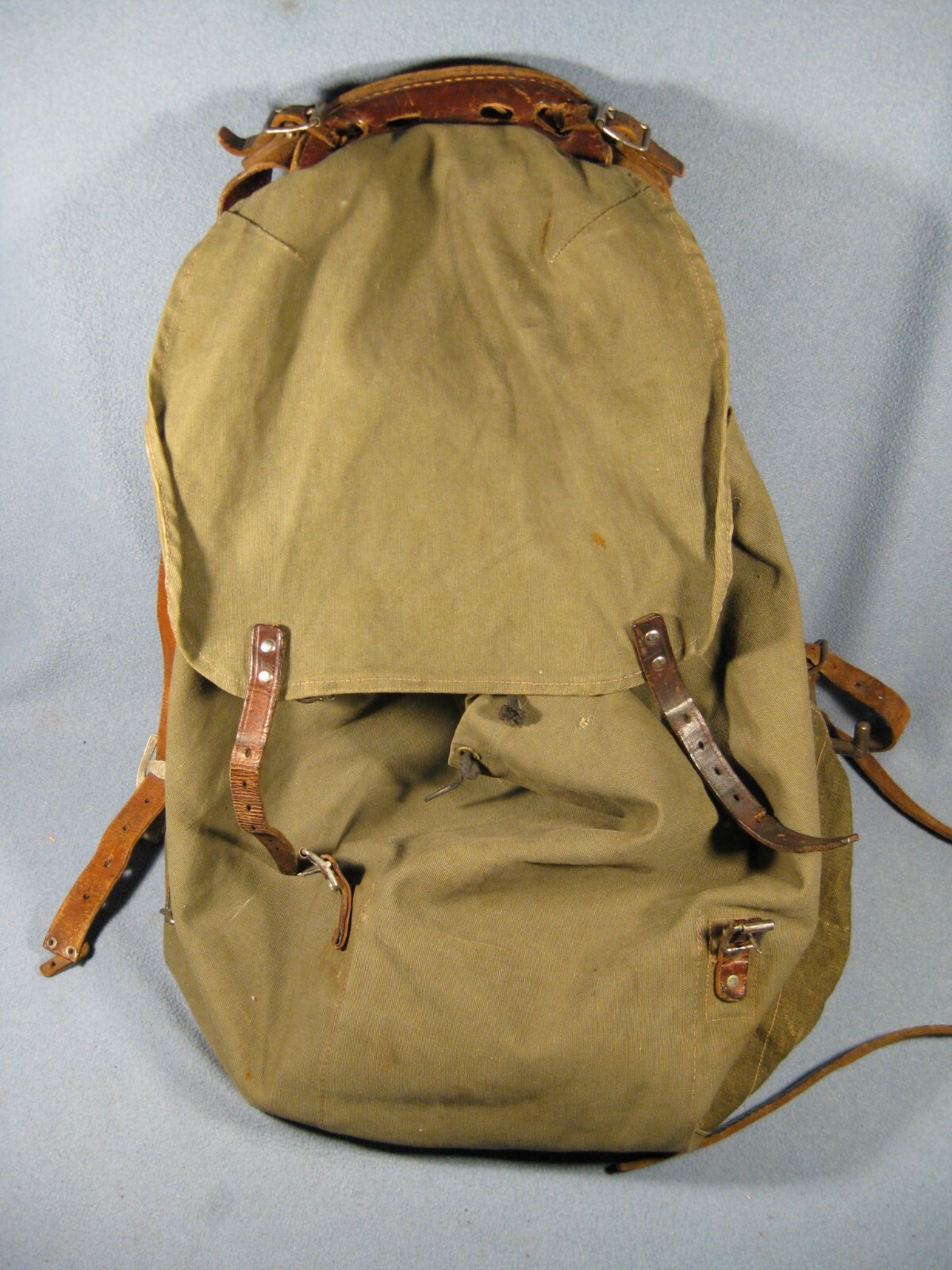 Vintage WWII Swedish Army Military Framed Canvas Leather Backpack Ruck Vintage WWII Swedish Army Military Framed Canvas Leather Backpack Ruck