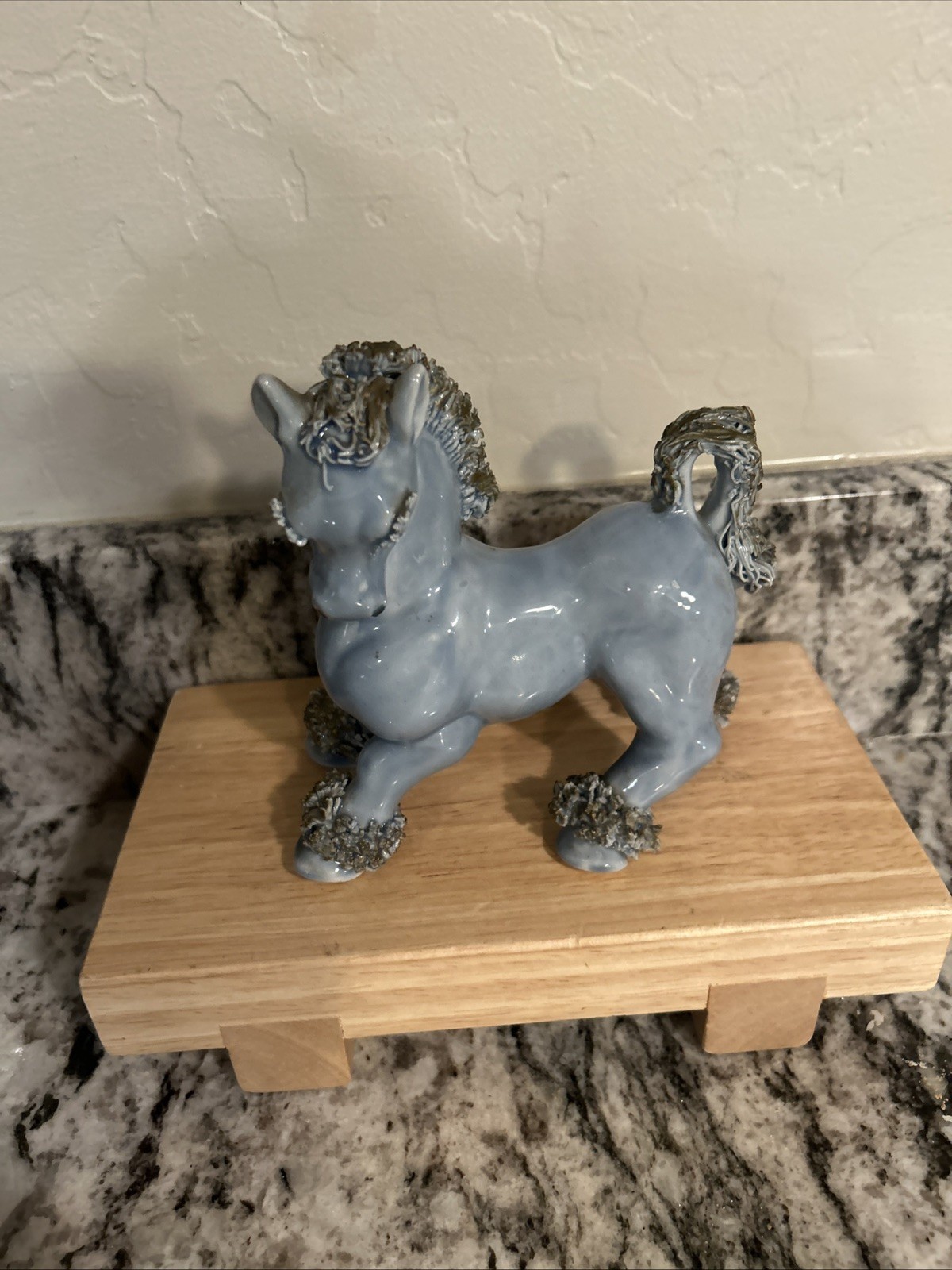 Vintage 1950s Mid Century Ceramic Spaghetti Horse, Blue & Gold Trim, Japan
