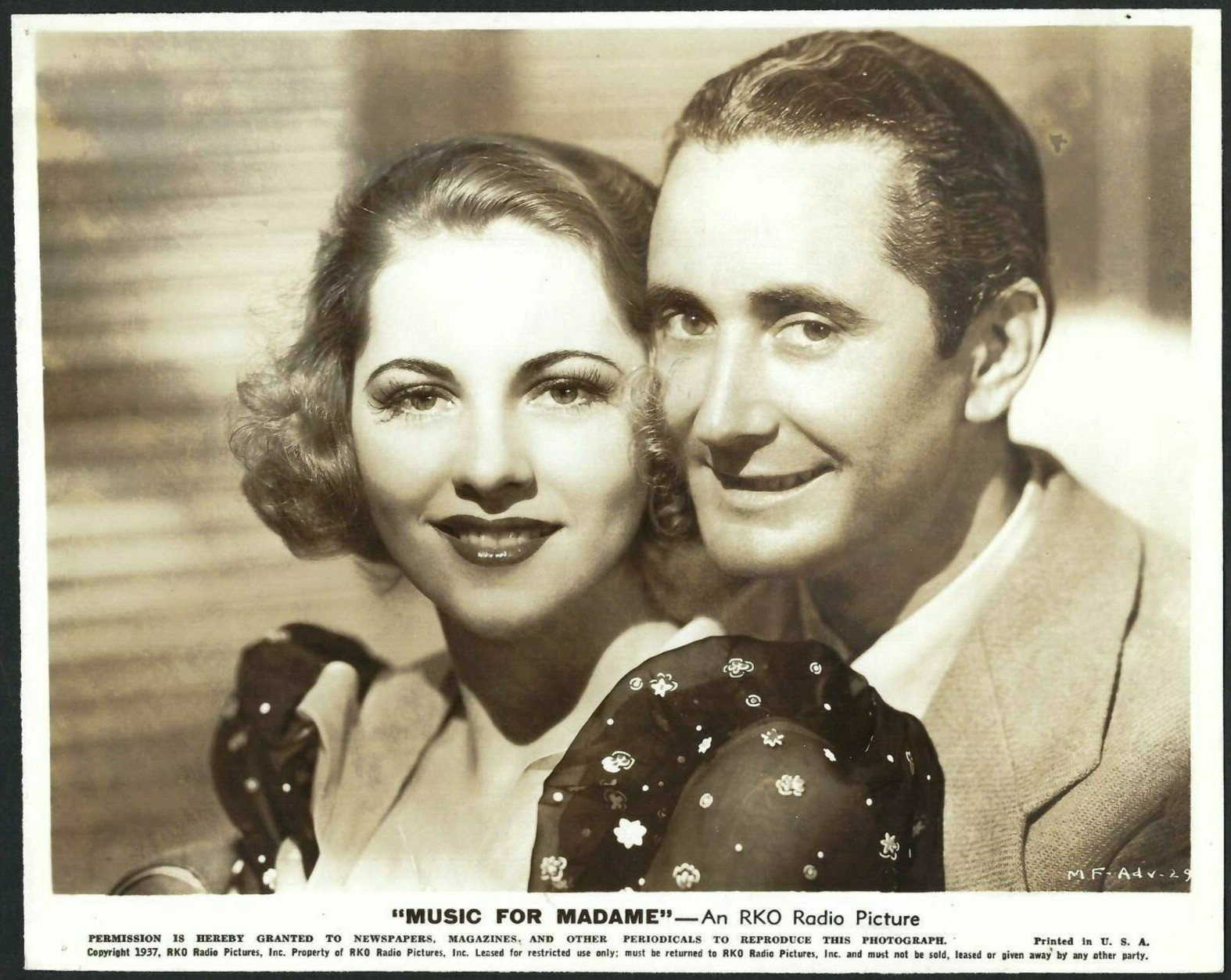 JOAN FONTAINE + NINO MARTINI VINTAGE ORIGINAL PHOTO HOLLYWOOD MOVIE PORTRAIT JOAN FONTAINE + NINO MARTINI VINTAGE ORIGINAL PHOTO HOLLYWOOD MOVIE PORTRAIT