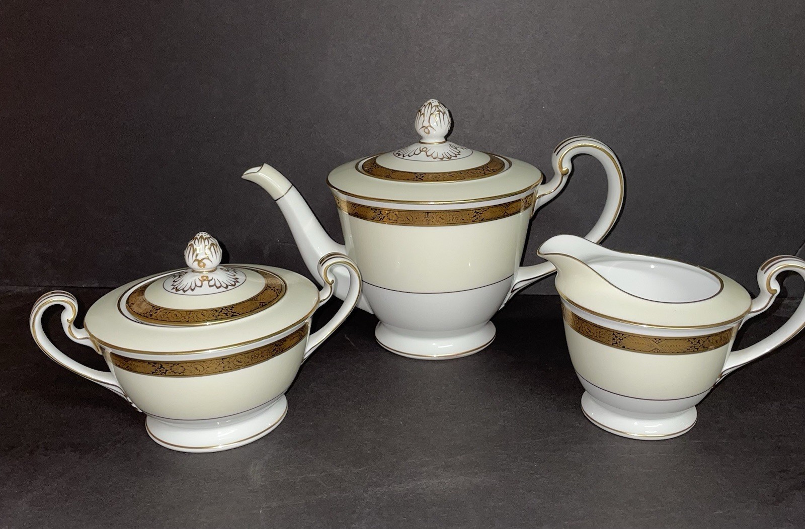 Noritake Goldkin China Teapot, Creamer, Sugar Set 4985 Floral Gold Trim Noritake Goldkin China Teapot, Creamer, Sugar Set 4985 Floral Gold Trim