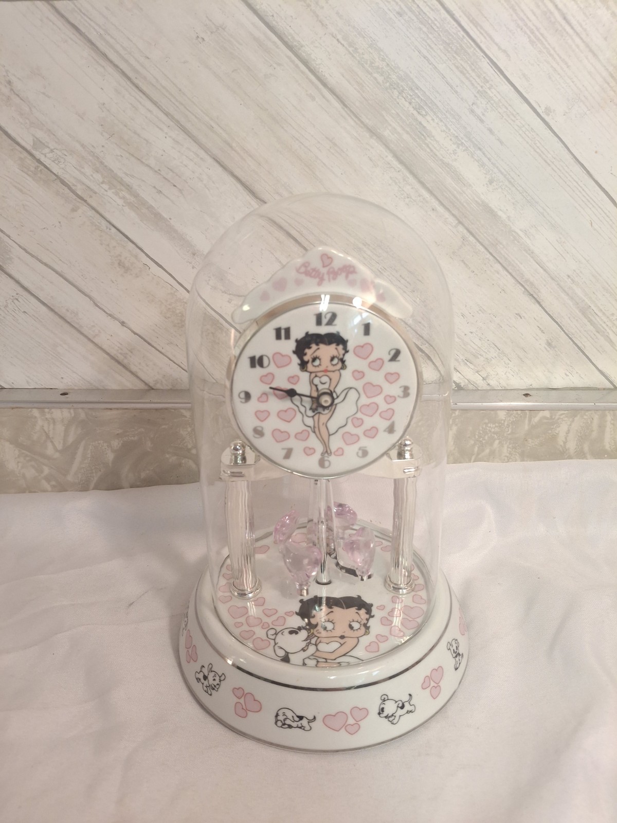 2006 Betty Boop Anniversary Clock In Glass Dome Works MISSING A HAND ON CLOCK 2006 Betty Boop Anniversary Clock In Glass Dome Works MISSING A HAND ON CLOCK