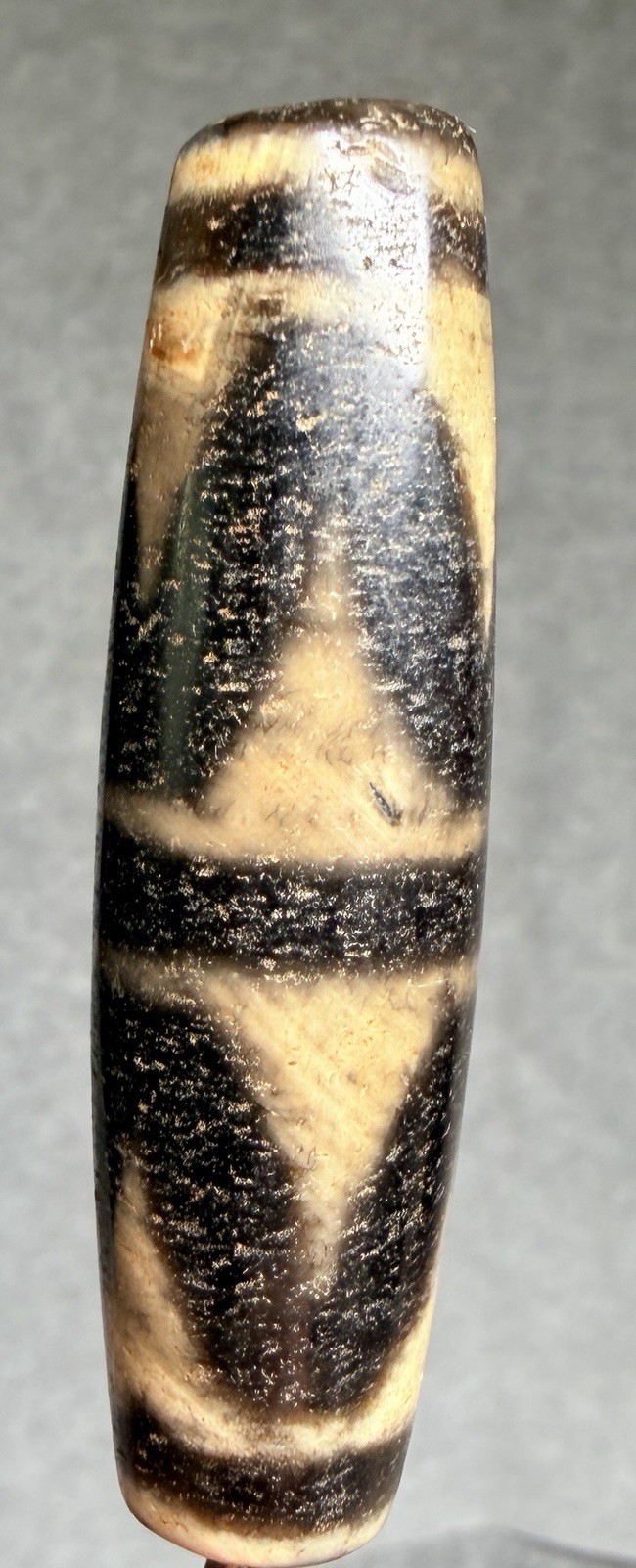 Tibetan Rare Old Agate Double Tiger Teeth Dzi Bead, Talisman, Naga Dig Marks🔥✨ Tibetan Rare Old Agate Double Tiger Teeth Dzi Bead, Talisman, Naga Dig Marks🔥✨