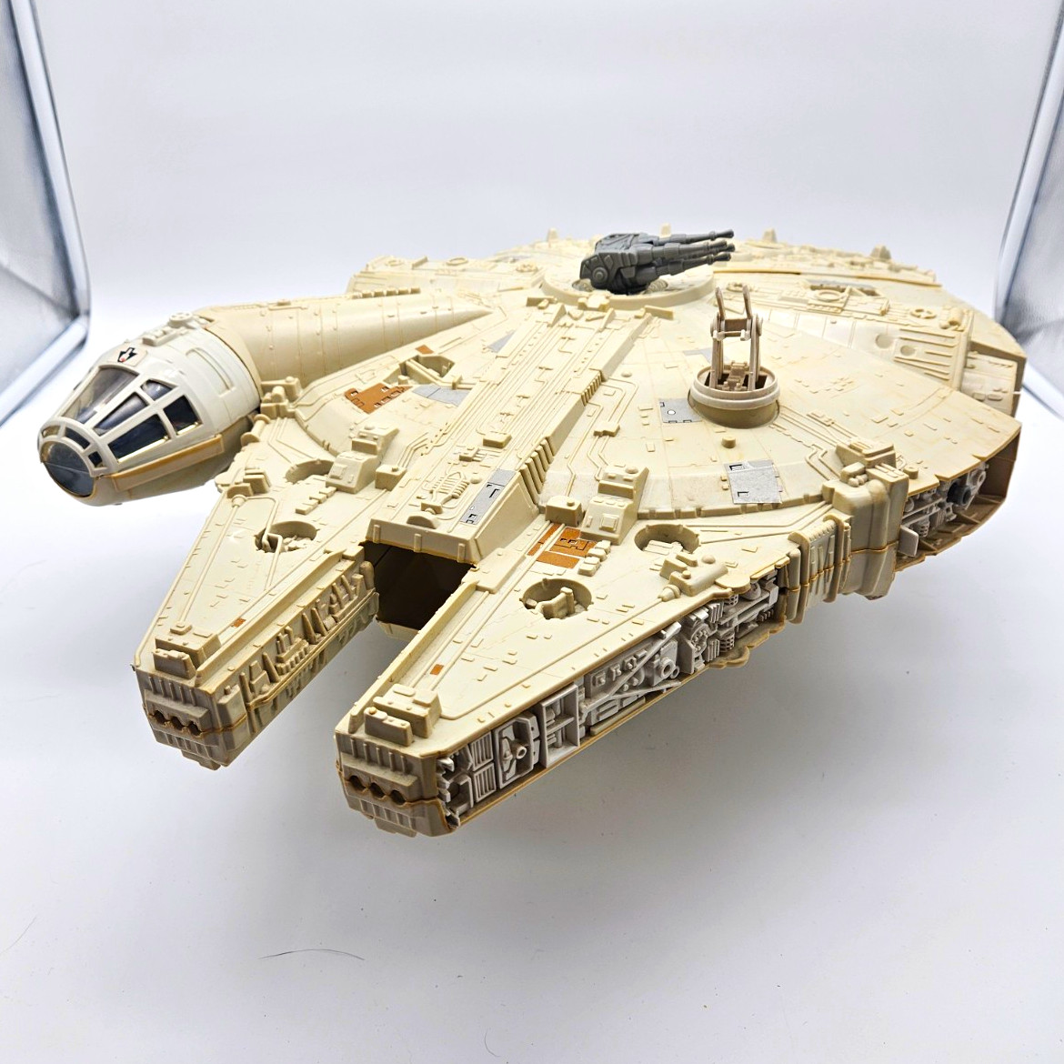 Vintage Star Wars Millennium Falcon – MPC/AMT 1980s Model – Original