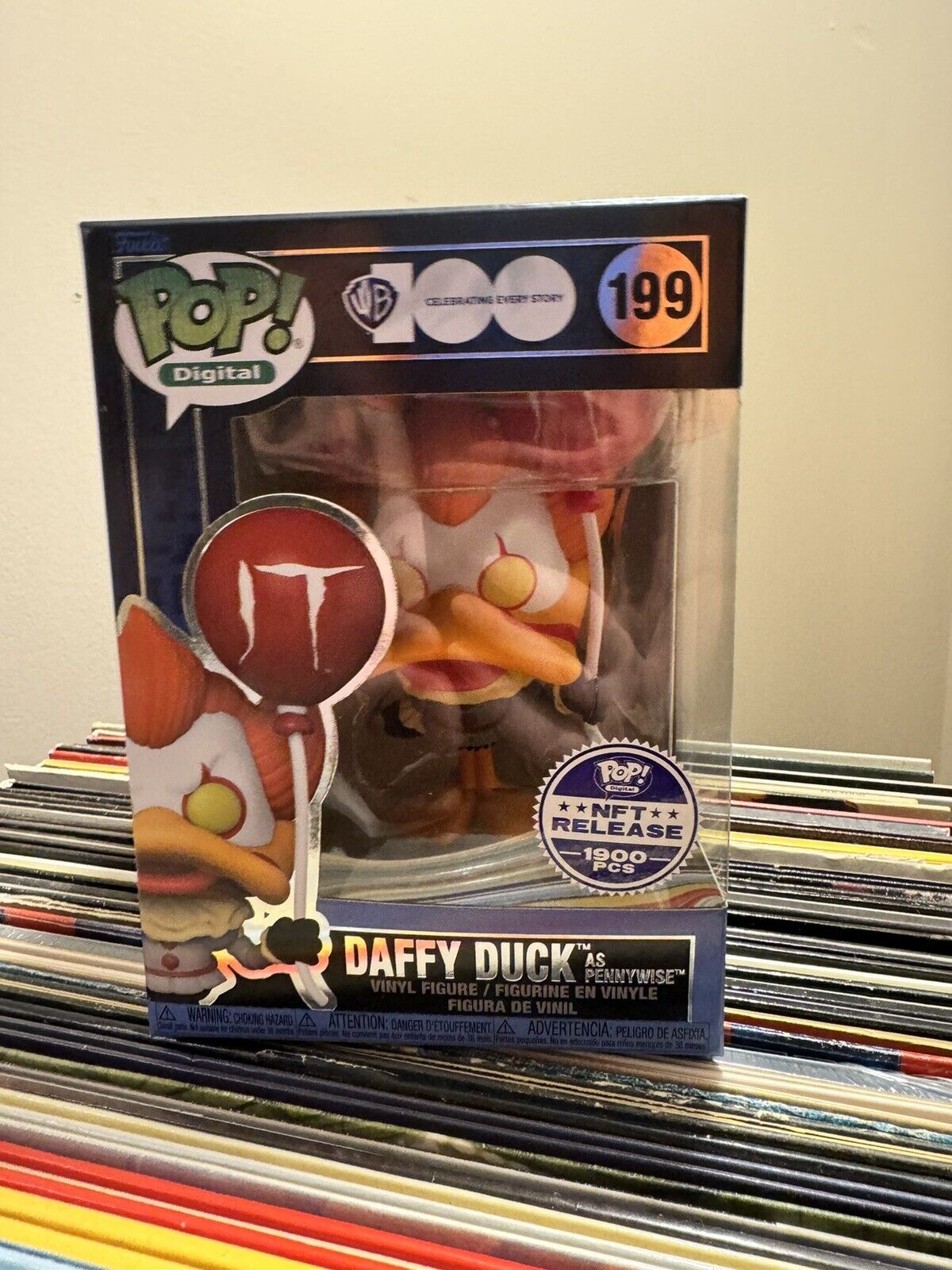 Funko POP Digital WB 100 Daffy Duck as Pennywise #199 W/ Protector LE1900 Rare