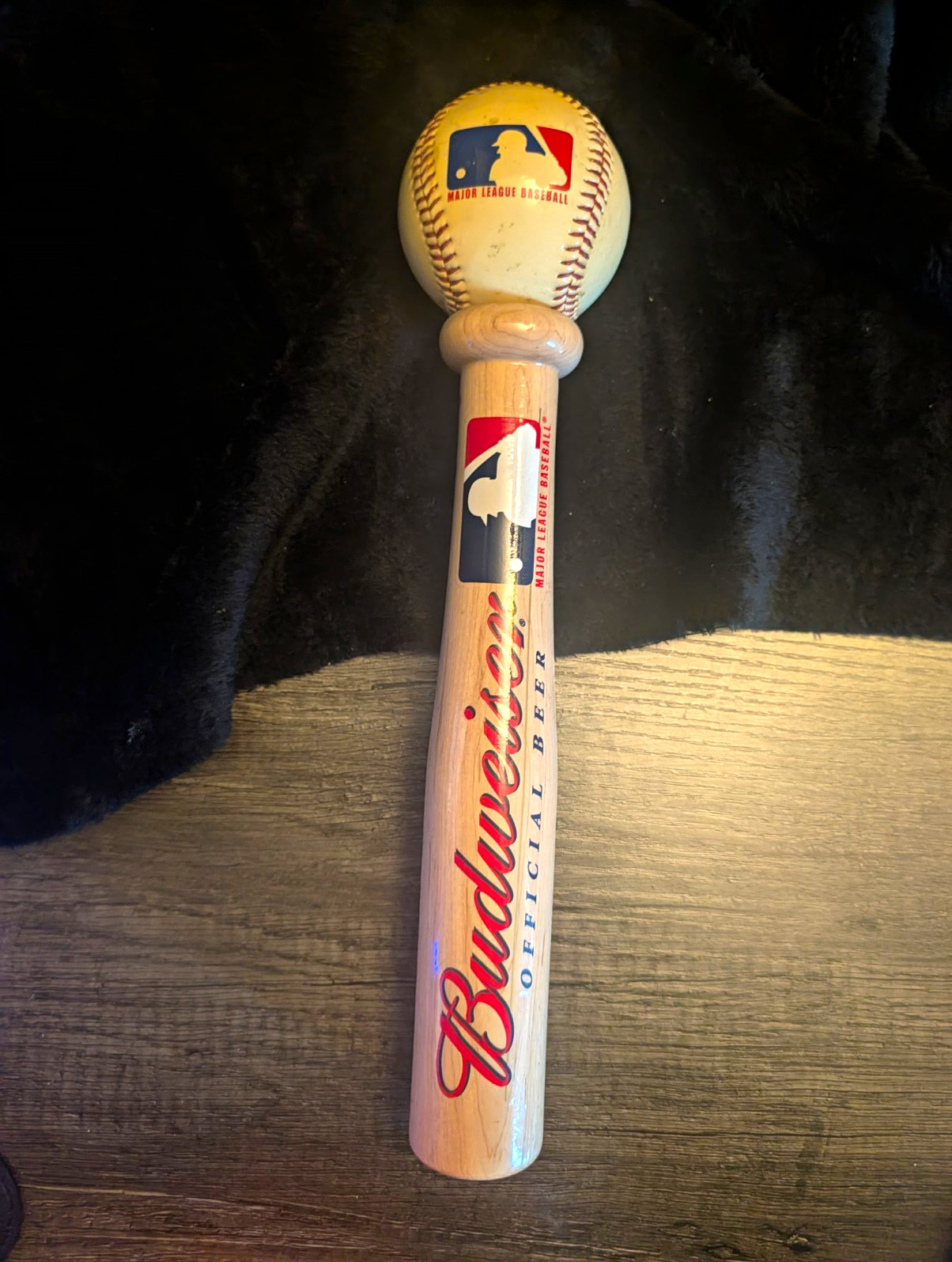 MLB Budweiser Official Beer Tap Handle Knob Breweriana Collectible