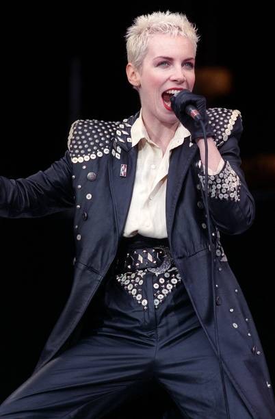 Annie Lennox of Eurythmics at Mandela Concert June 1988 singing at- Old Photo 1
