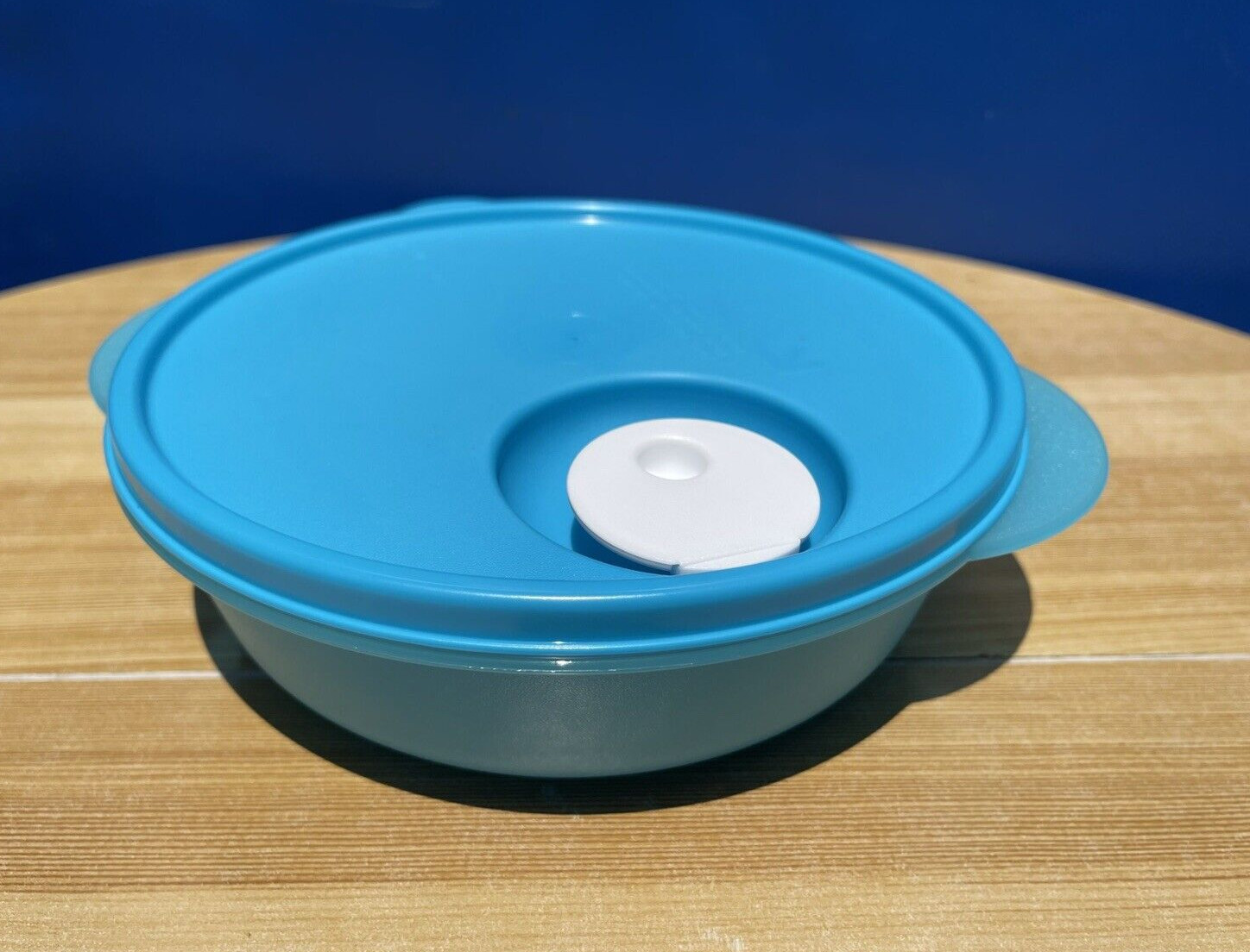 TUPPERWARE NEW   MICROWAVE LUNCH BOWL DIVIDED DISH VENTED 825mil 3 3/4cup