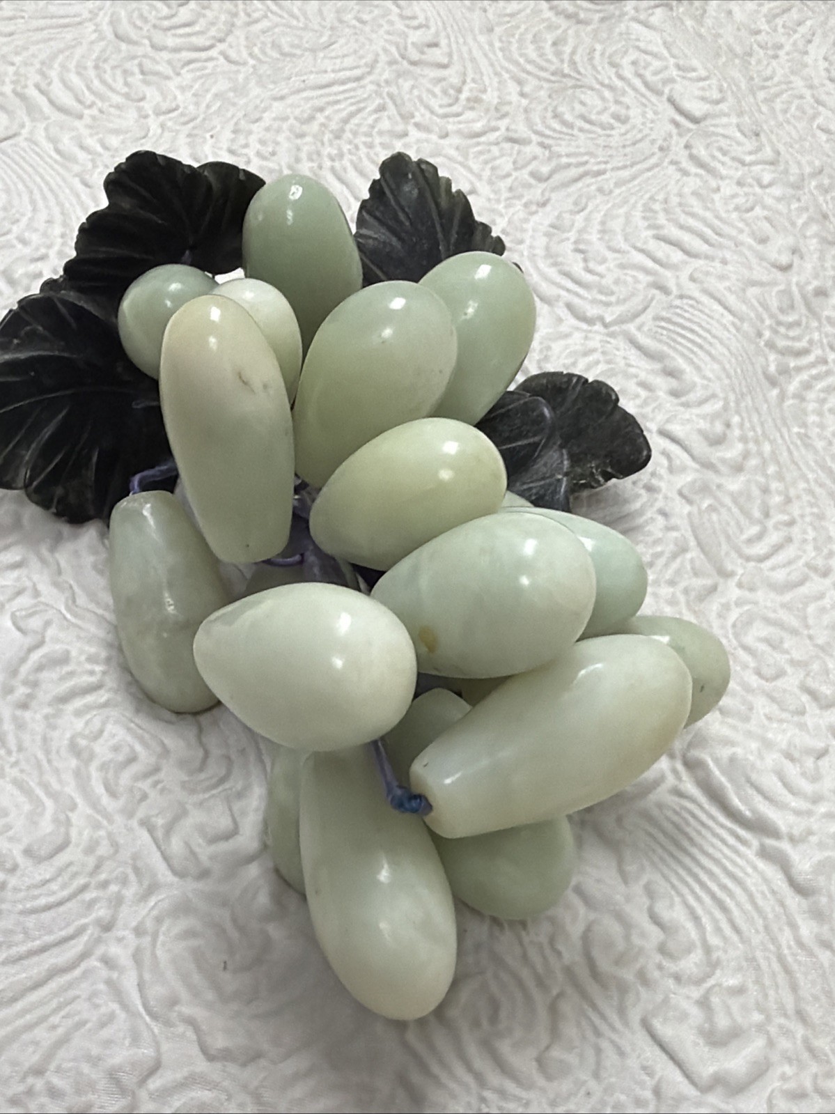Vtg 1950's Grape Cluster Hand Carved & Polished Chinese Jade ~7”(Stone Fruit)