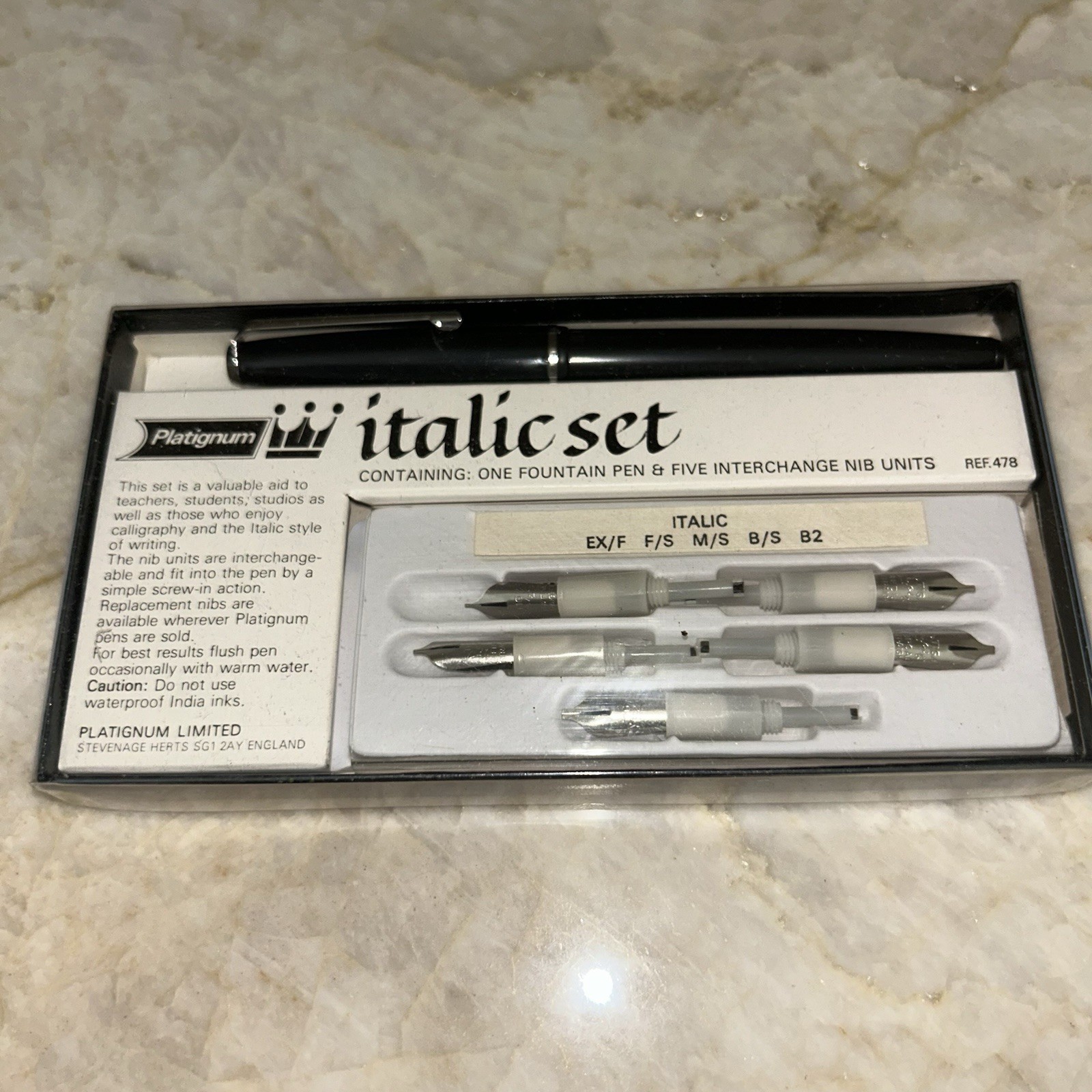 Platignum Vintage Fountain Pen Set with Five Interchangeable Nib Units
