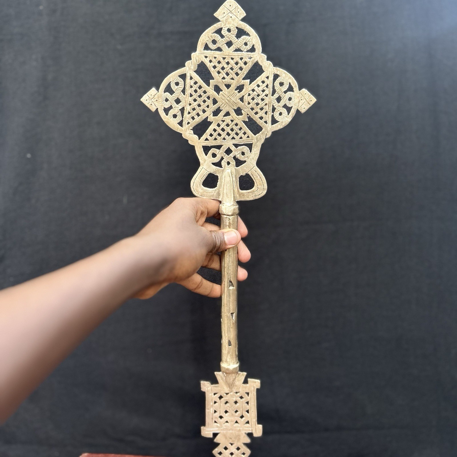 VINTAGE ETHIOPIAN COPTIC HAND CROSS ORTHODOX PROCESSIONAL CHRISTIAN ART 17.5”