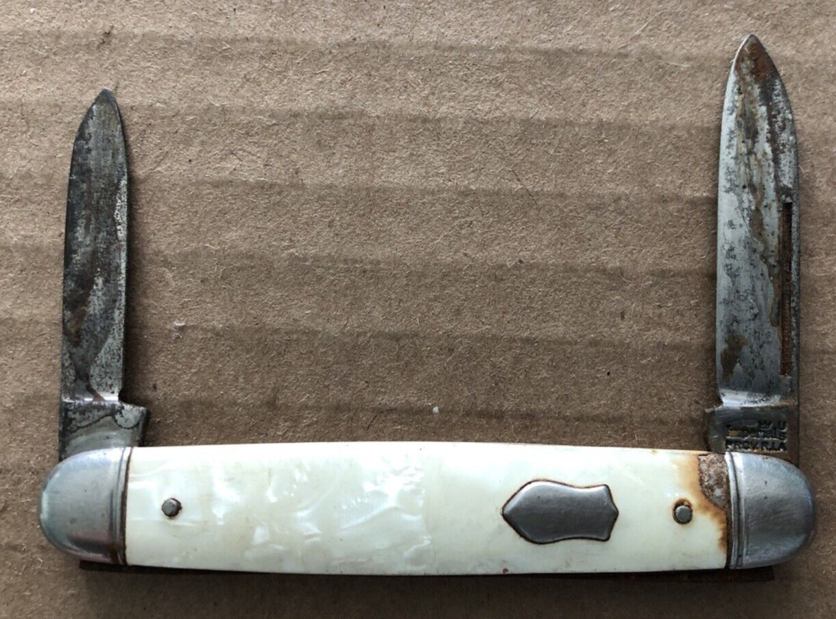 Vintage IMPERIAL 2 Double Blade Folding Pocket Knife Vintage IMPERIAL 2 Double Blade Folding Pocket Knife